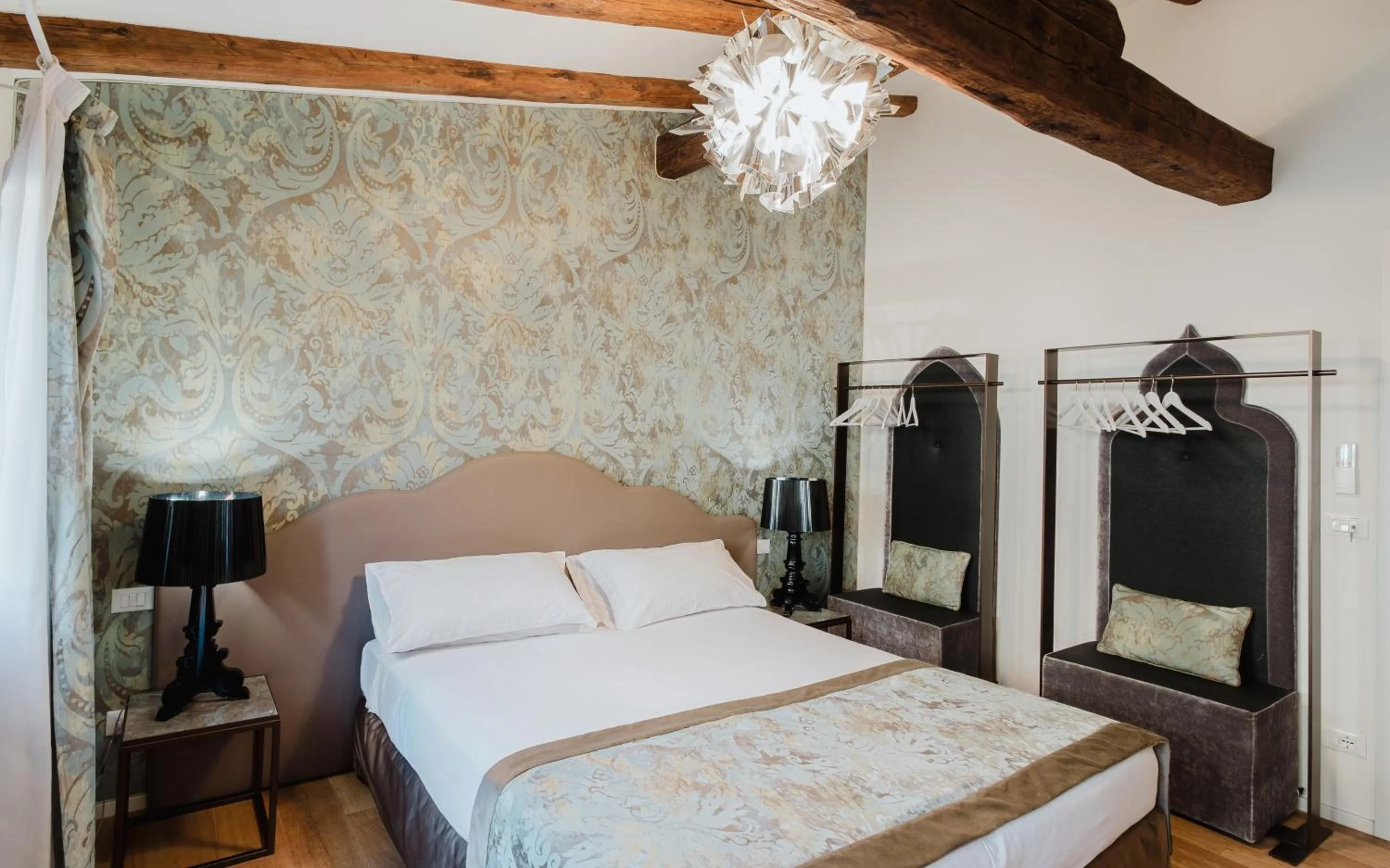 Bedroom, Bed in Dimora Capuleti