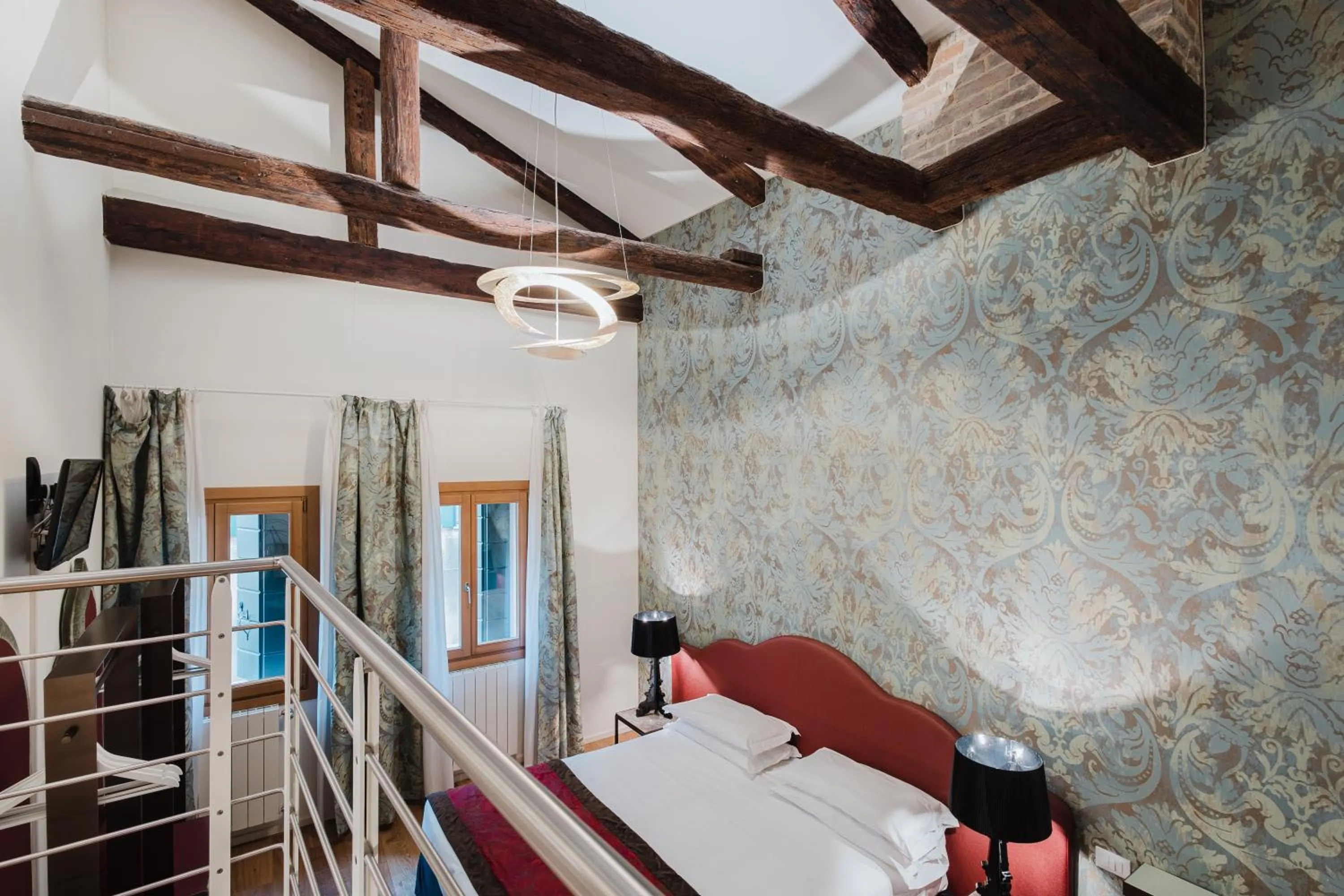 Photo of the whole room, Bed in Dimora Capuleti