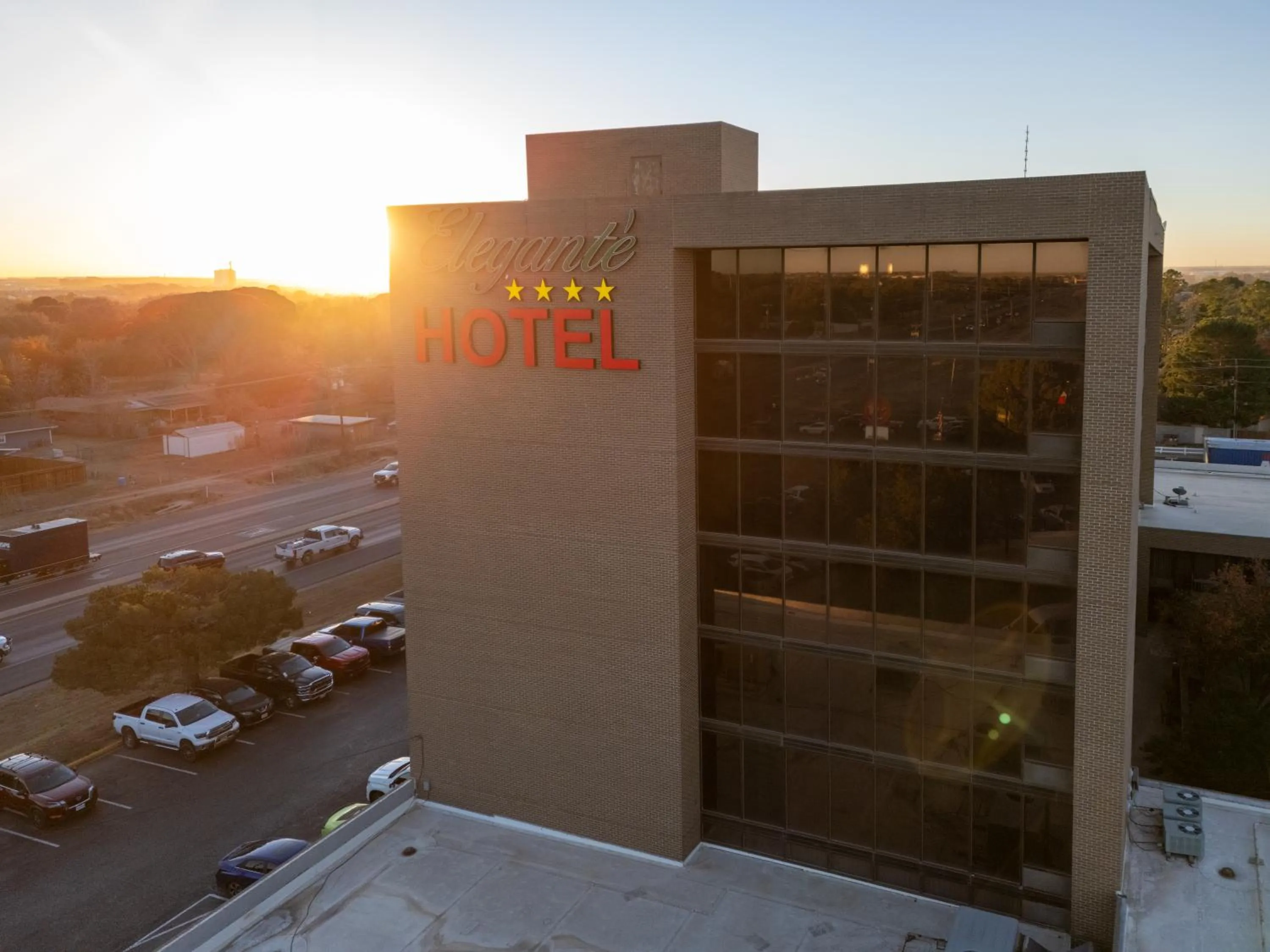 Property building in MCM Elegante Hotel