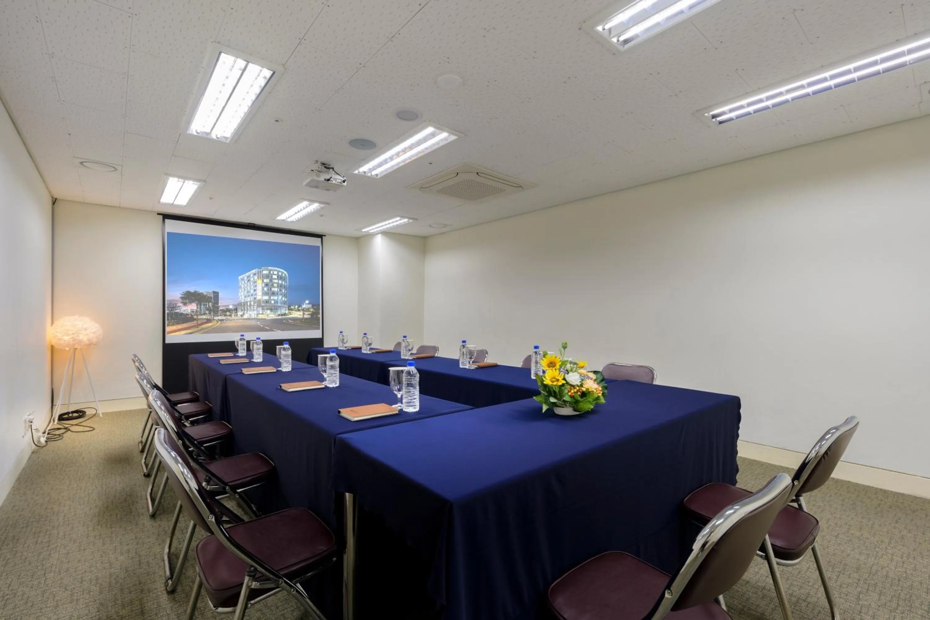Meeting/conference room in Shin Shin Hotel Jeju Worldcup