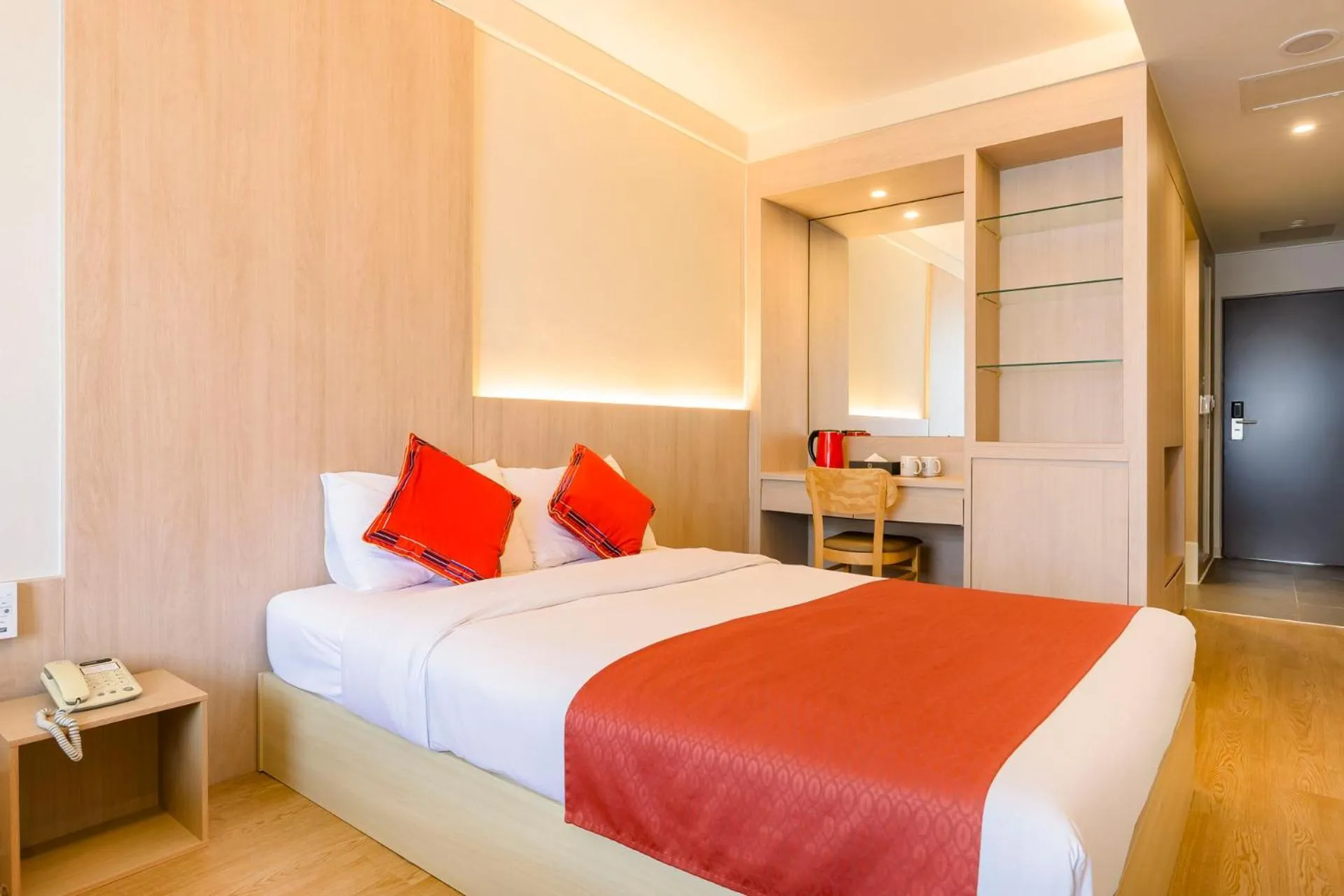 Bed in Shin Shin Hotel Jeju Worldcup