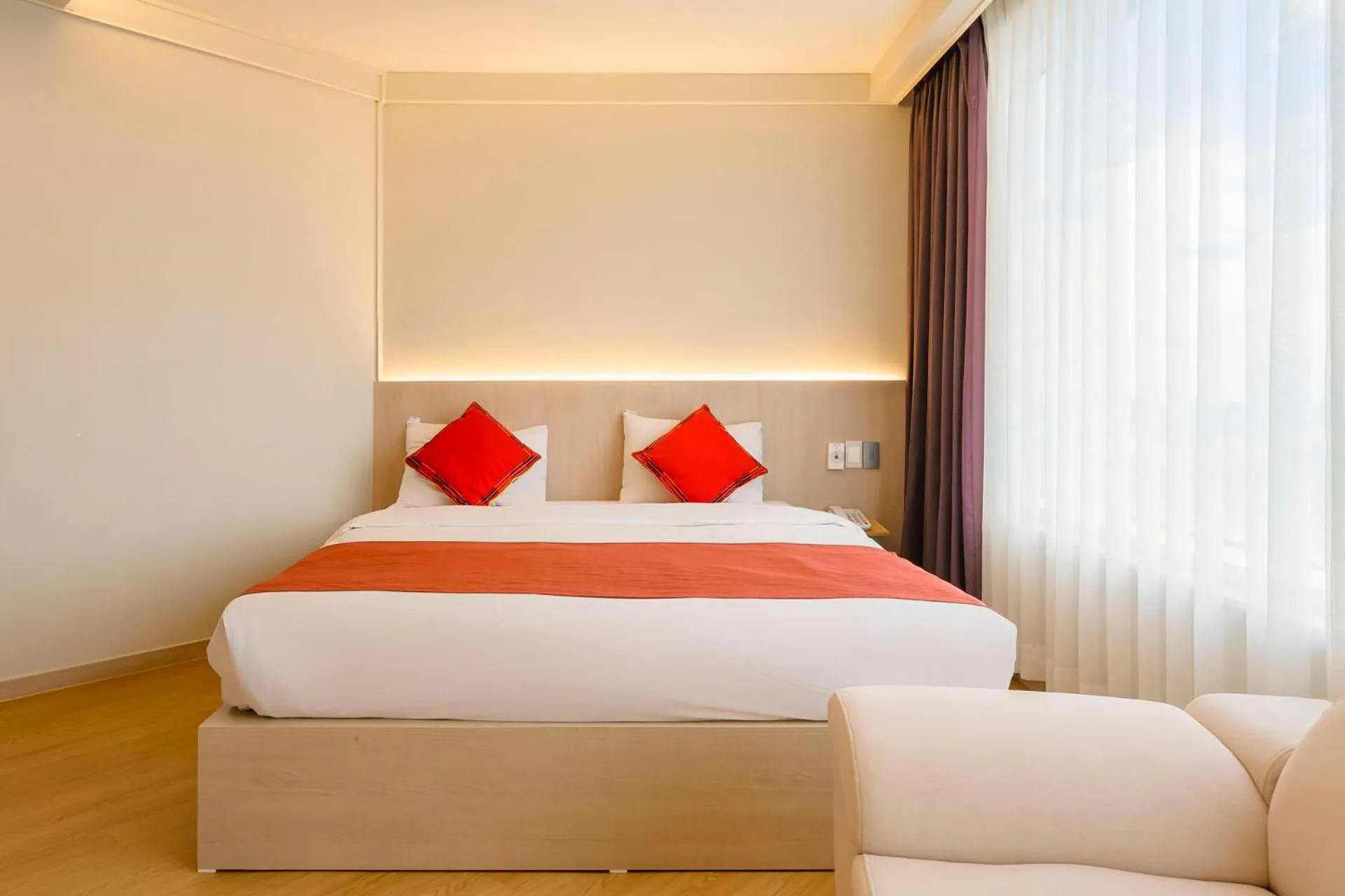 Bed in Shin Shin Hotel Jeju Worldcup