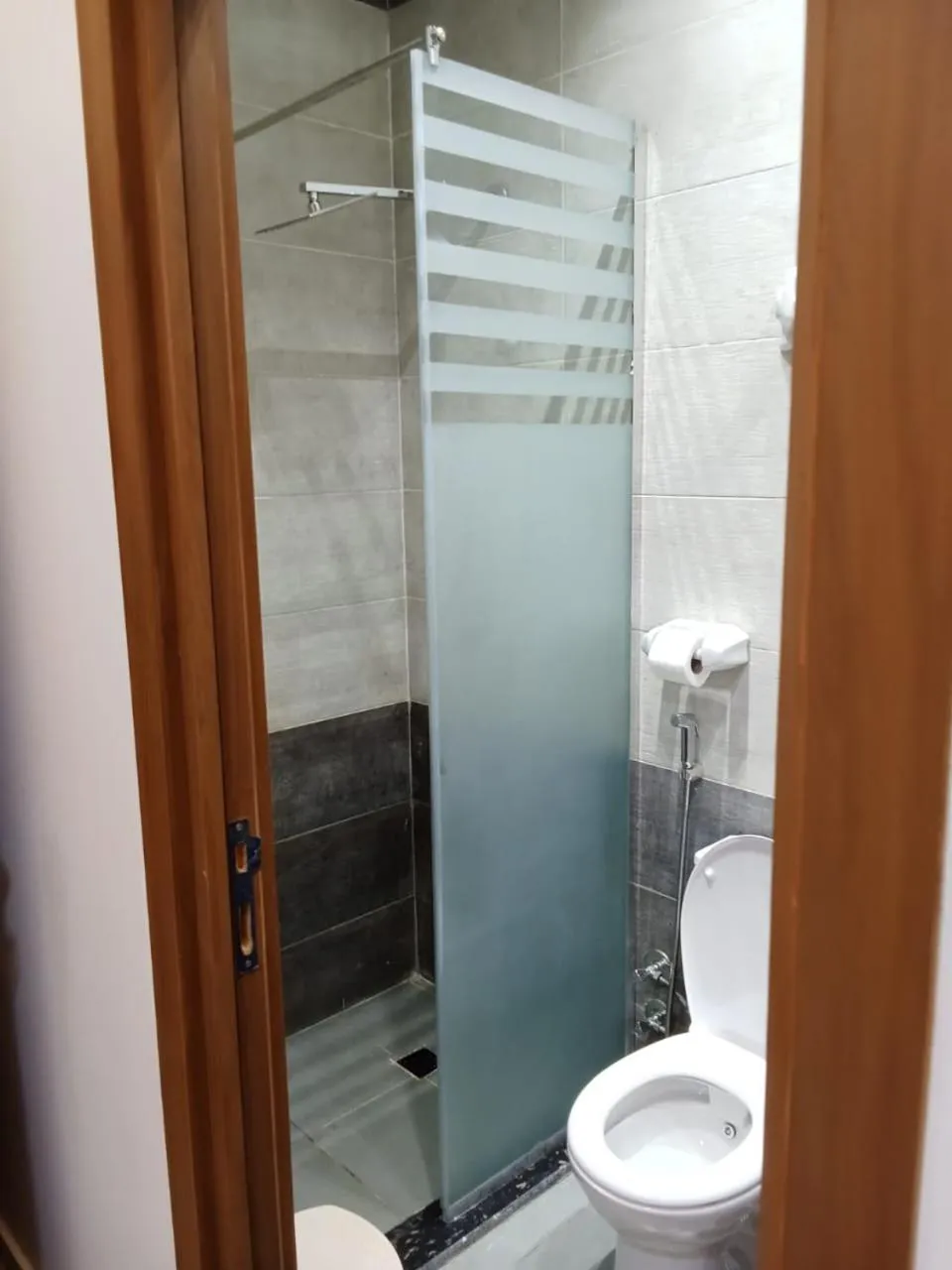 Shower in New Panorama Inn