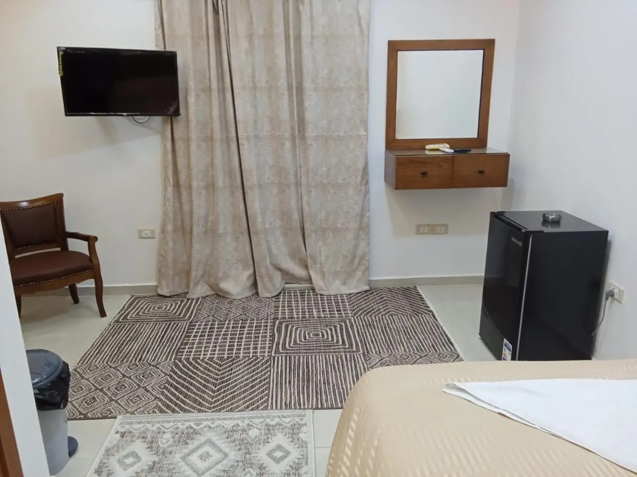 TV and multimedia, Bed in New Panorama Inn