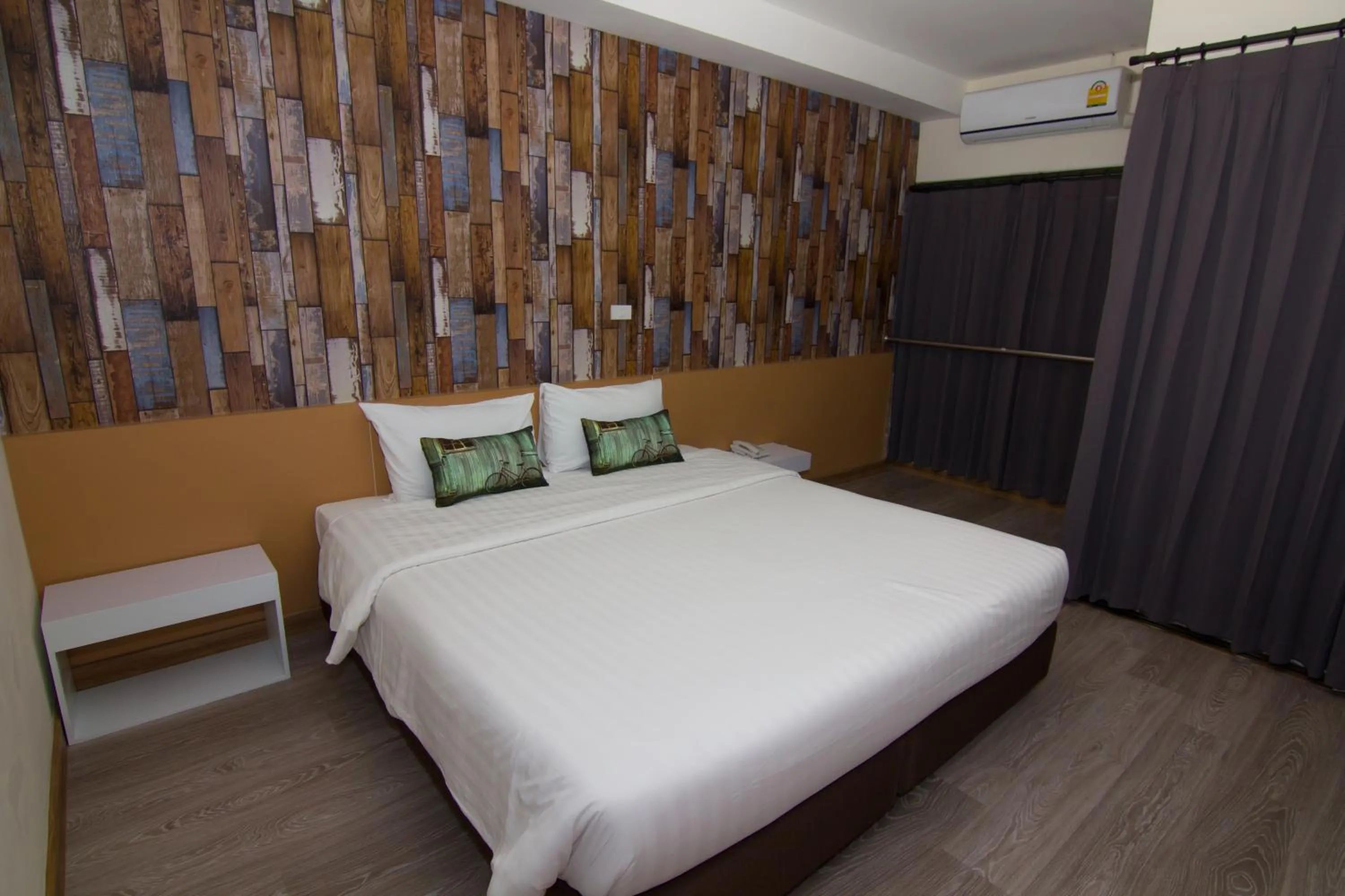 Bedroom, Bed in Prajaktra City Hostel