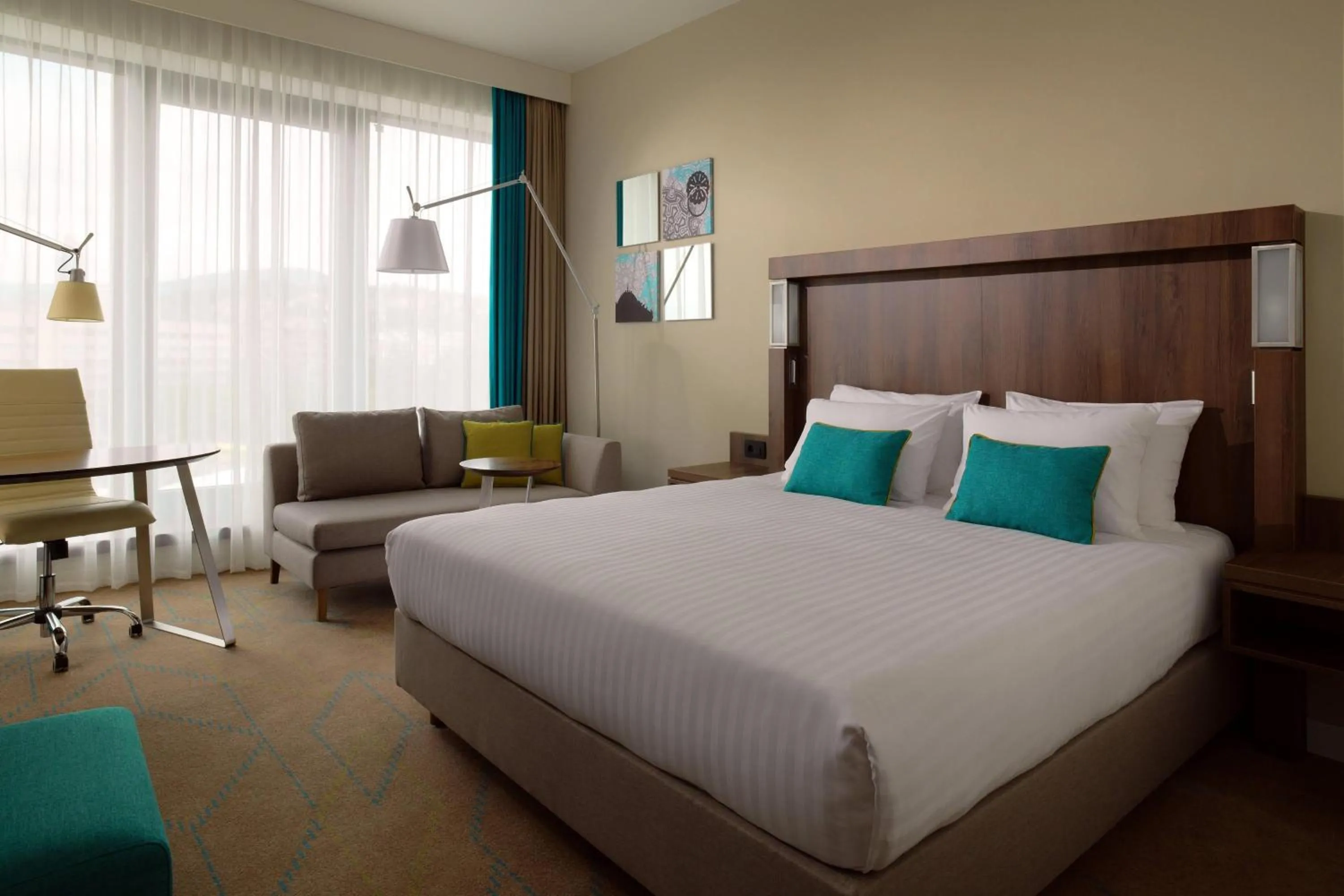 Photo of the whole room, Bed in Courtyard by Marriott Sarajevo