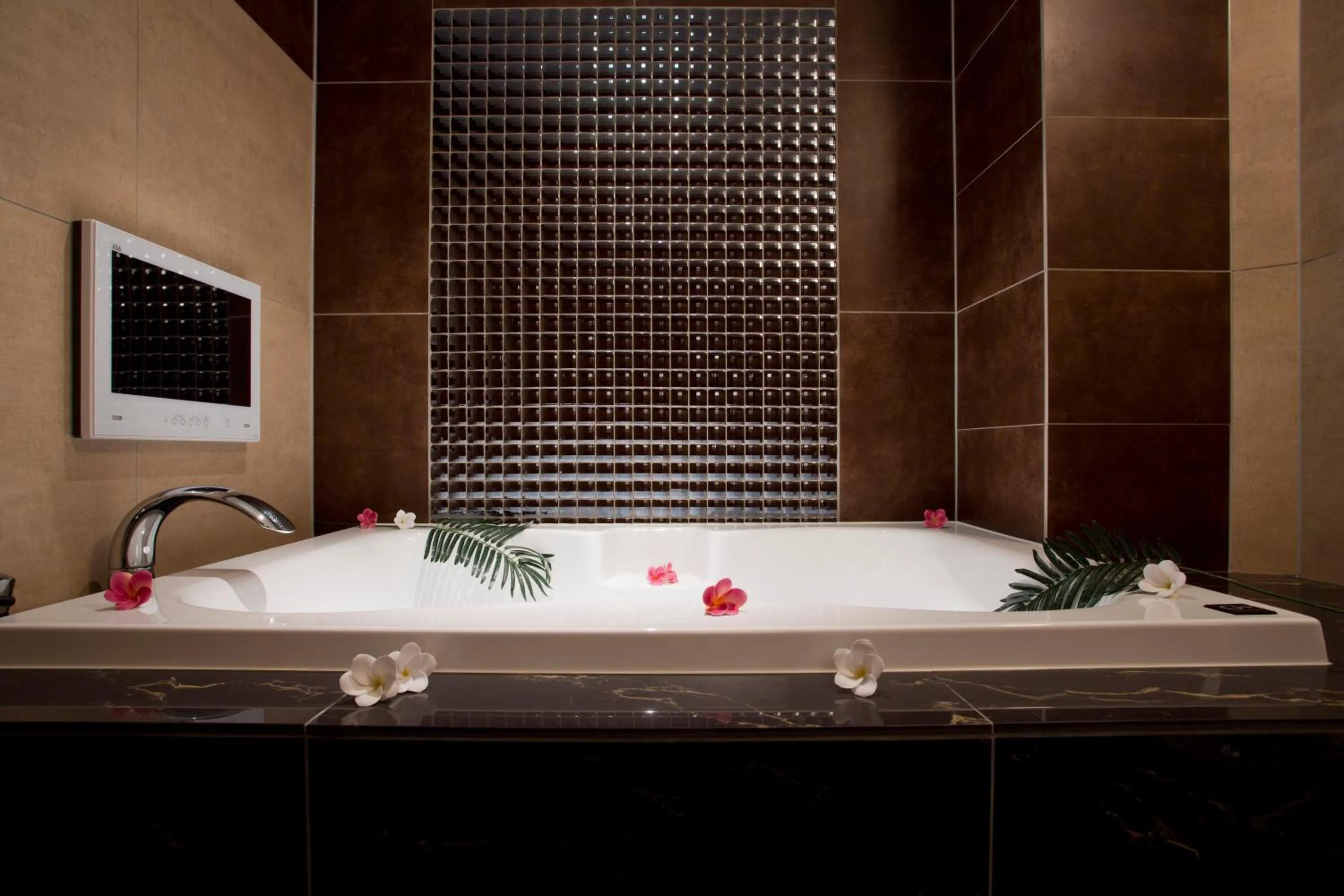 Hotel and Spa Lotus Modern (Adult Only)