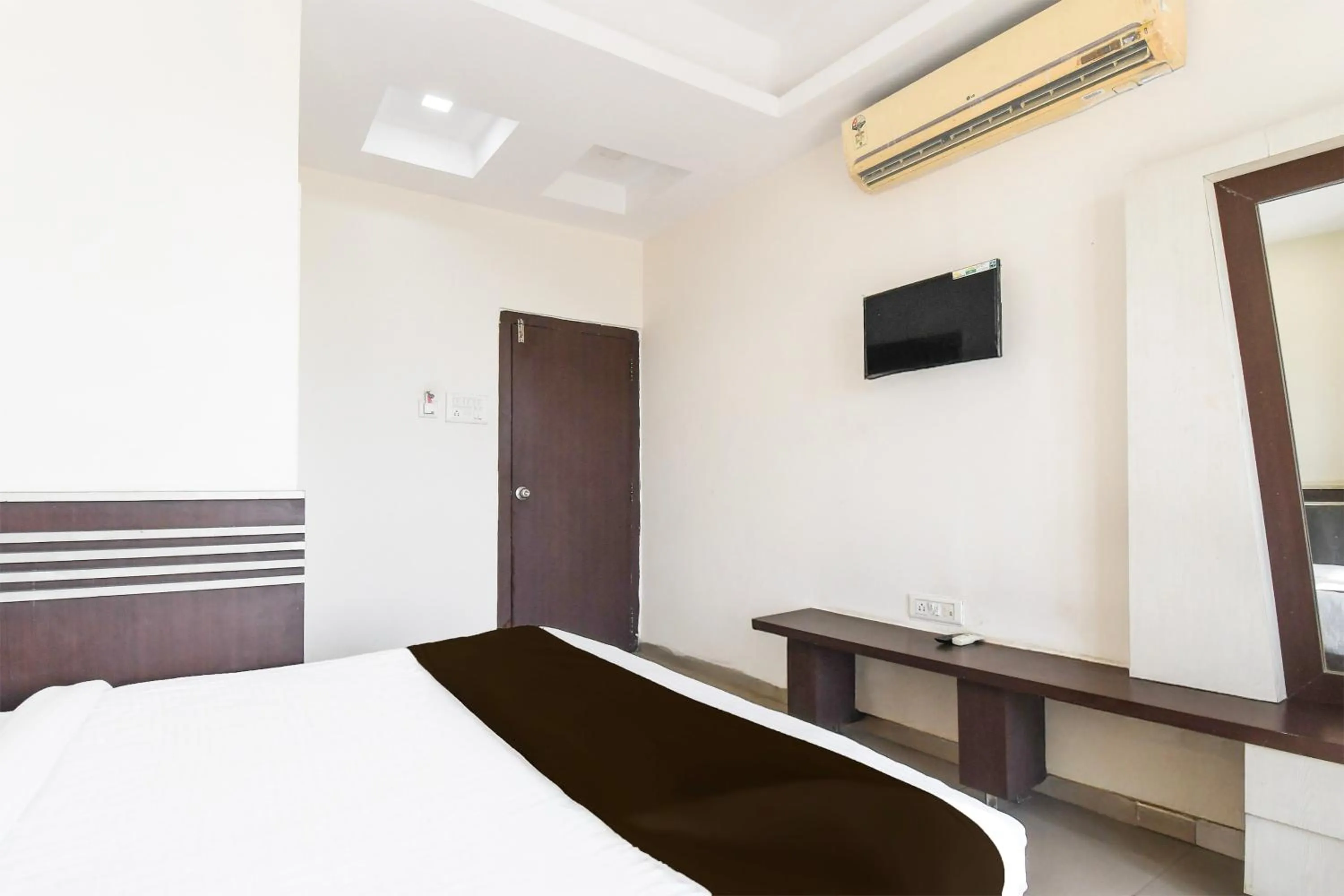 Bedroom, Bed in Hotel O Park Street Inn