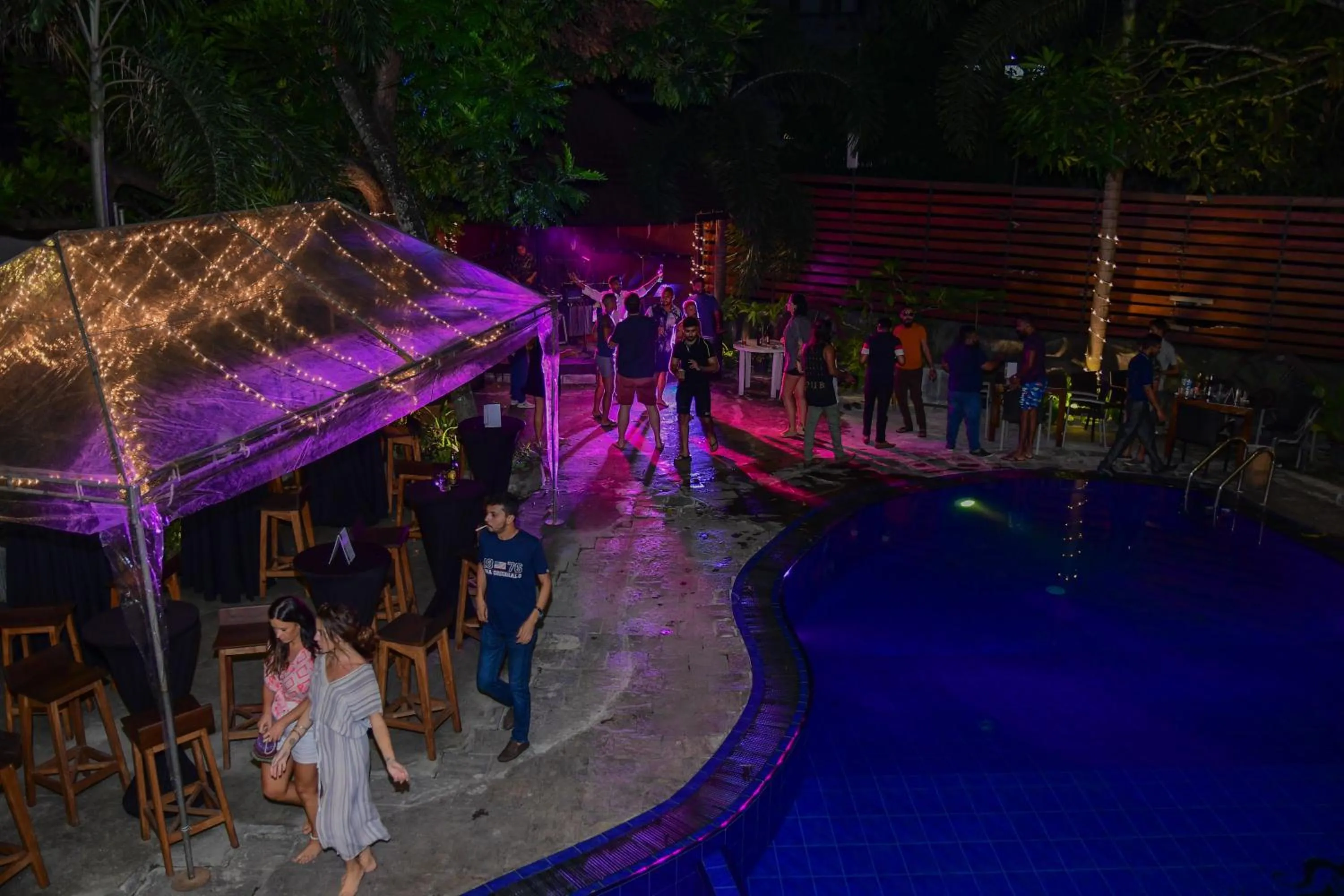 Evening entertainment in Hotel Sunray