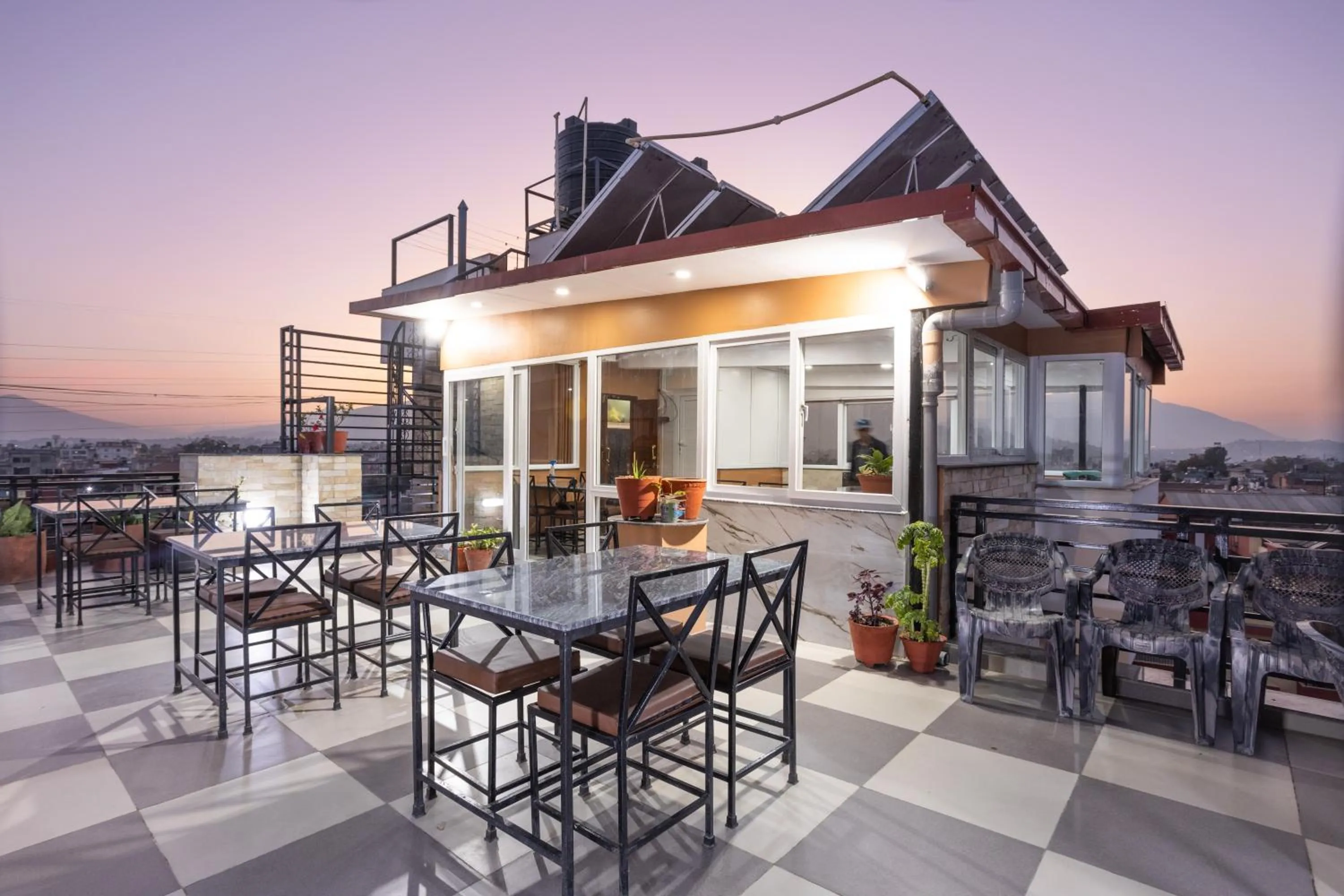 Restaurant/places to eat in Mandevilla Home