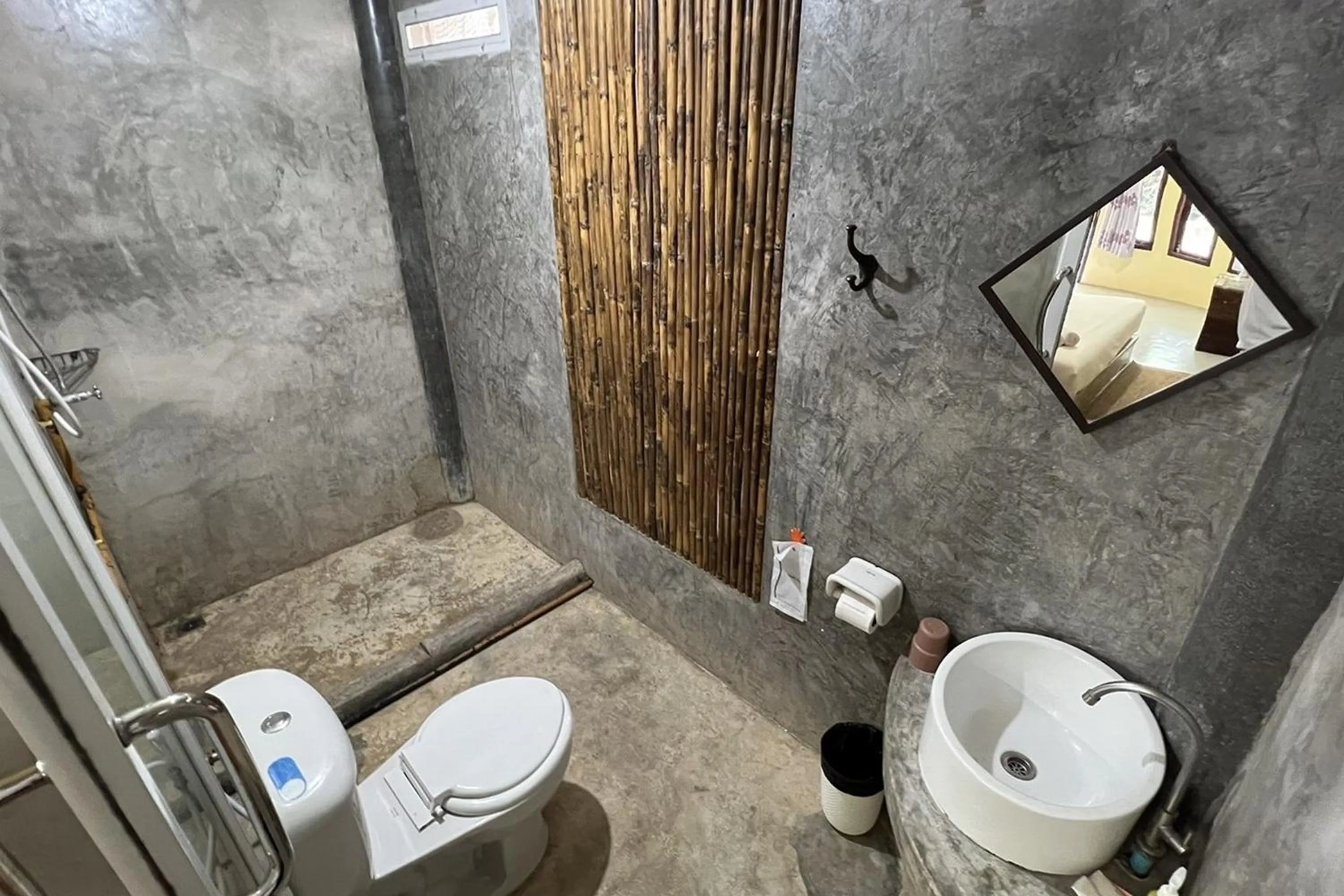 Bathroom in Kalacanal resort