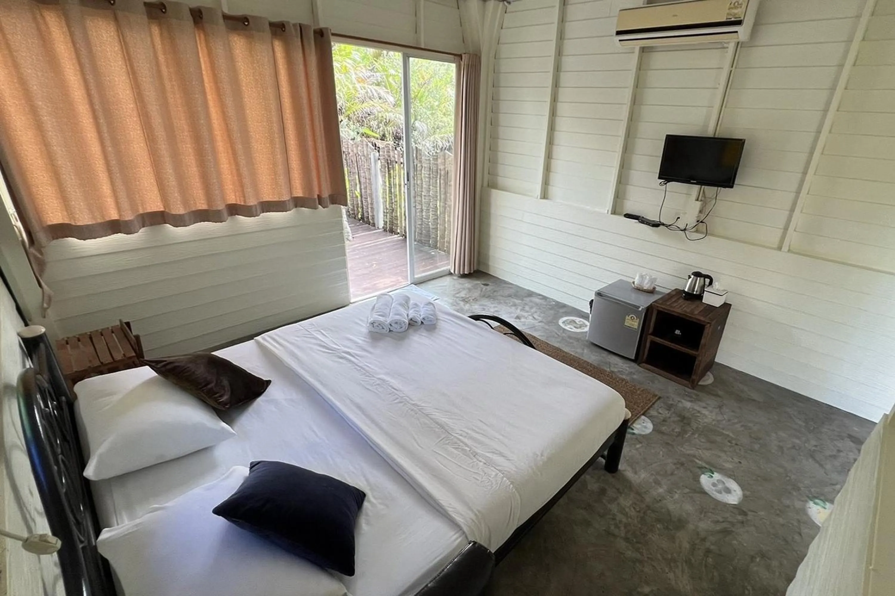 Bed in Kalacanal resort