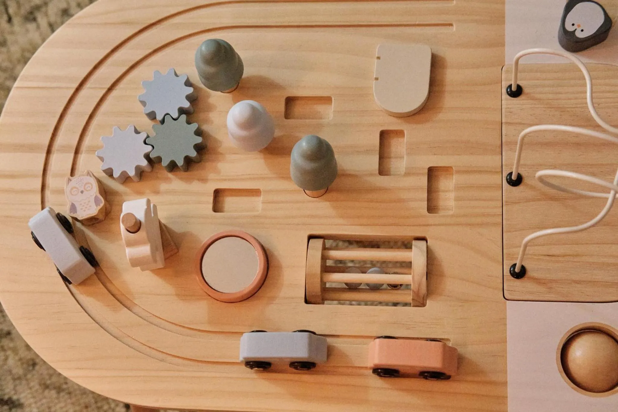 Game Room in Elysée Montmartre Hotel