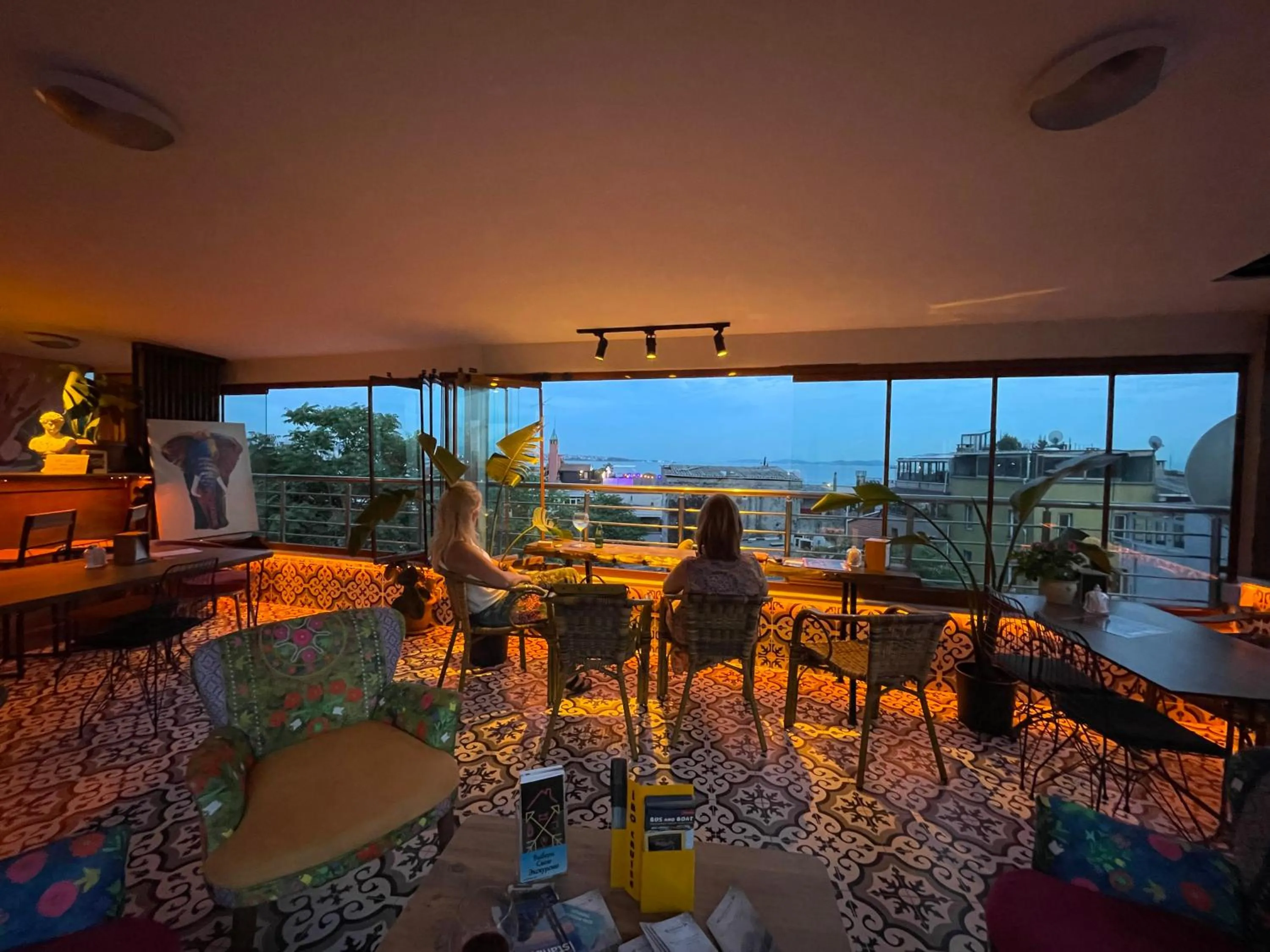 The Local Hostel & Guesthouse