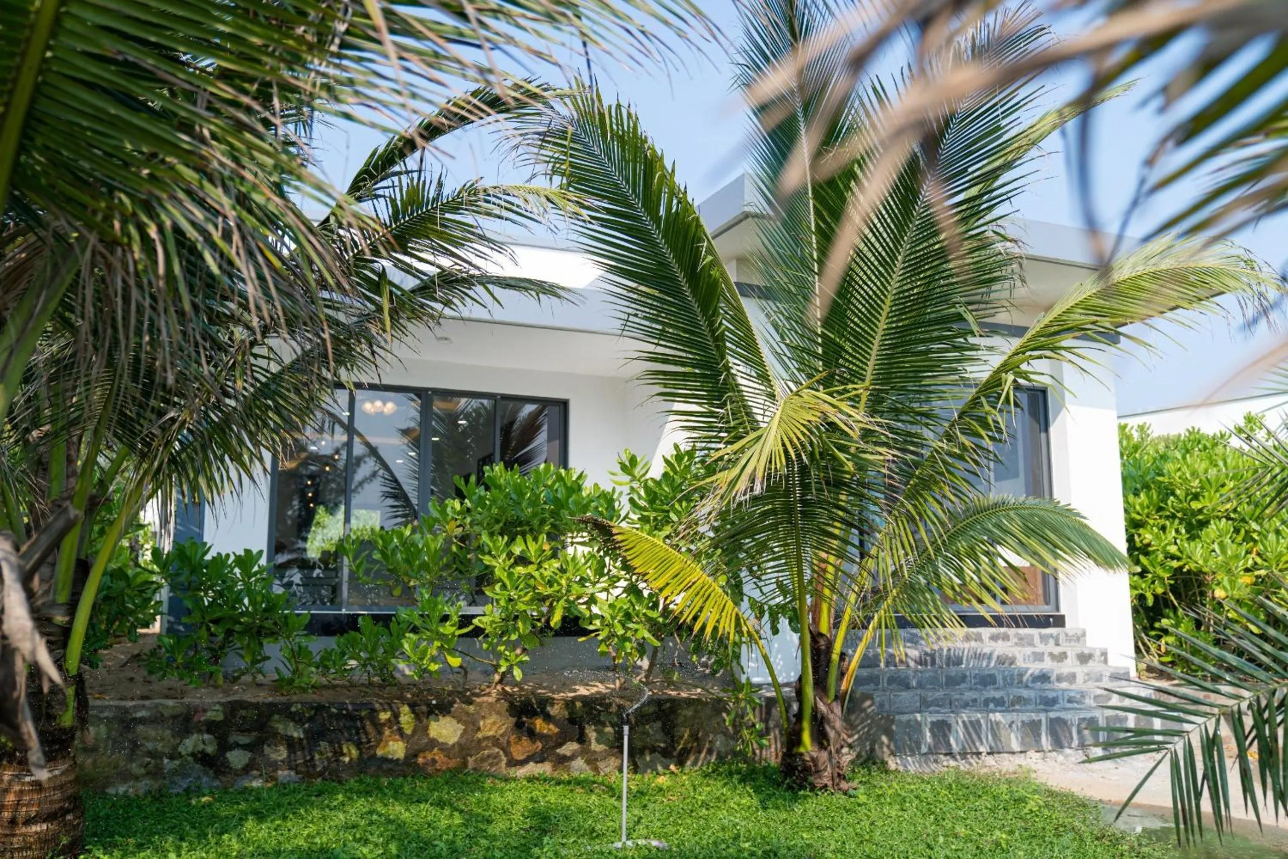 Spring in Langco Bay Retreat