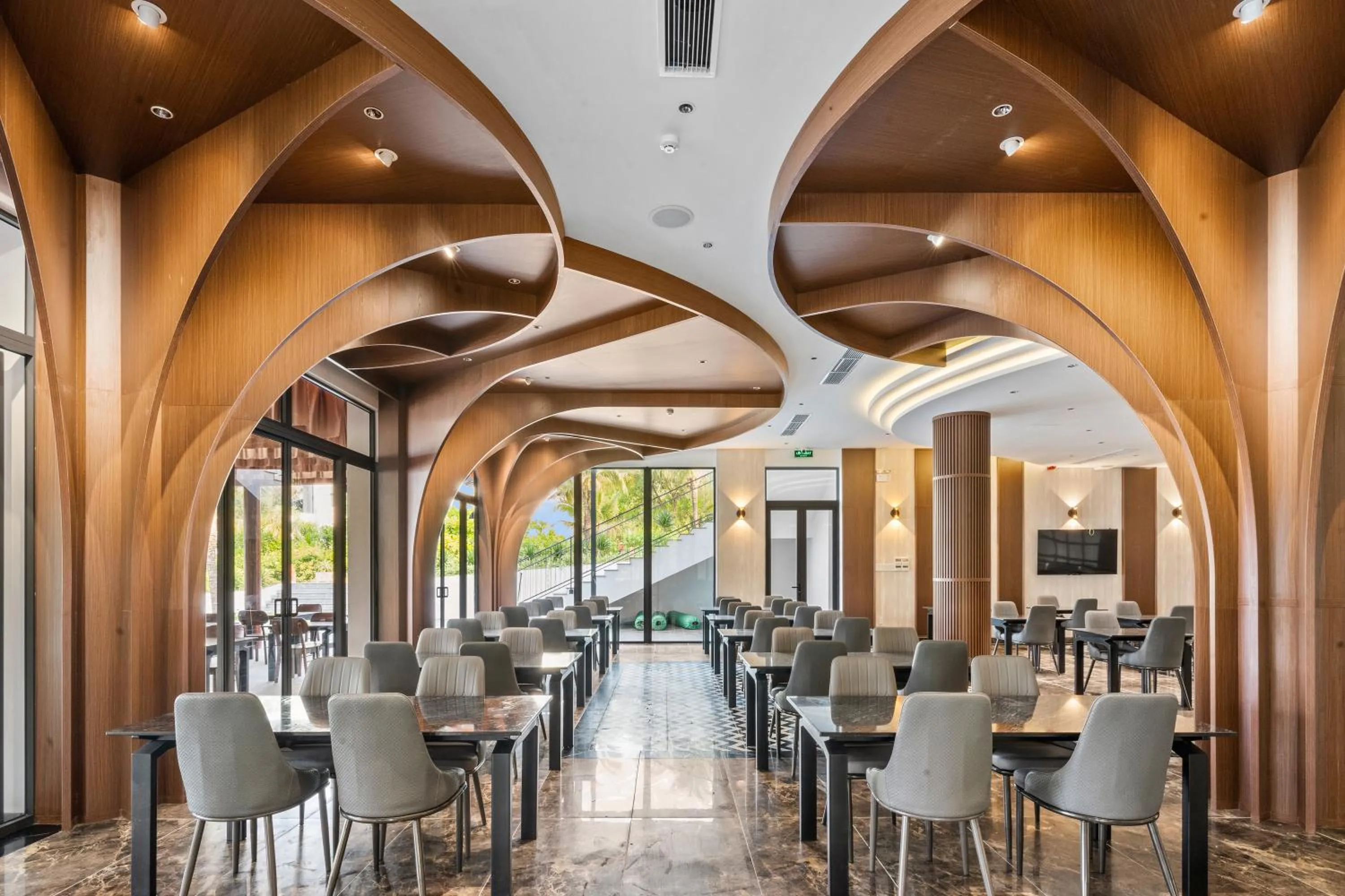 Restaurant/places to eat in Langco Bay Retreat