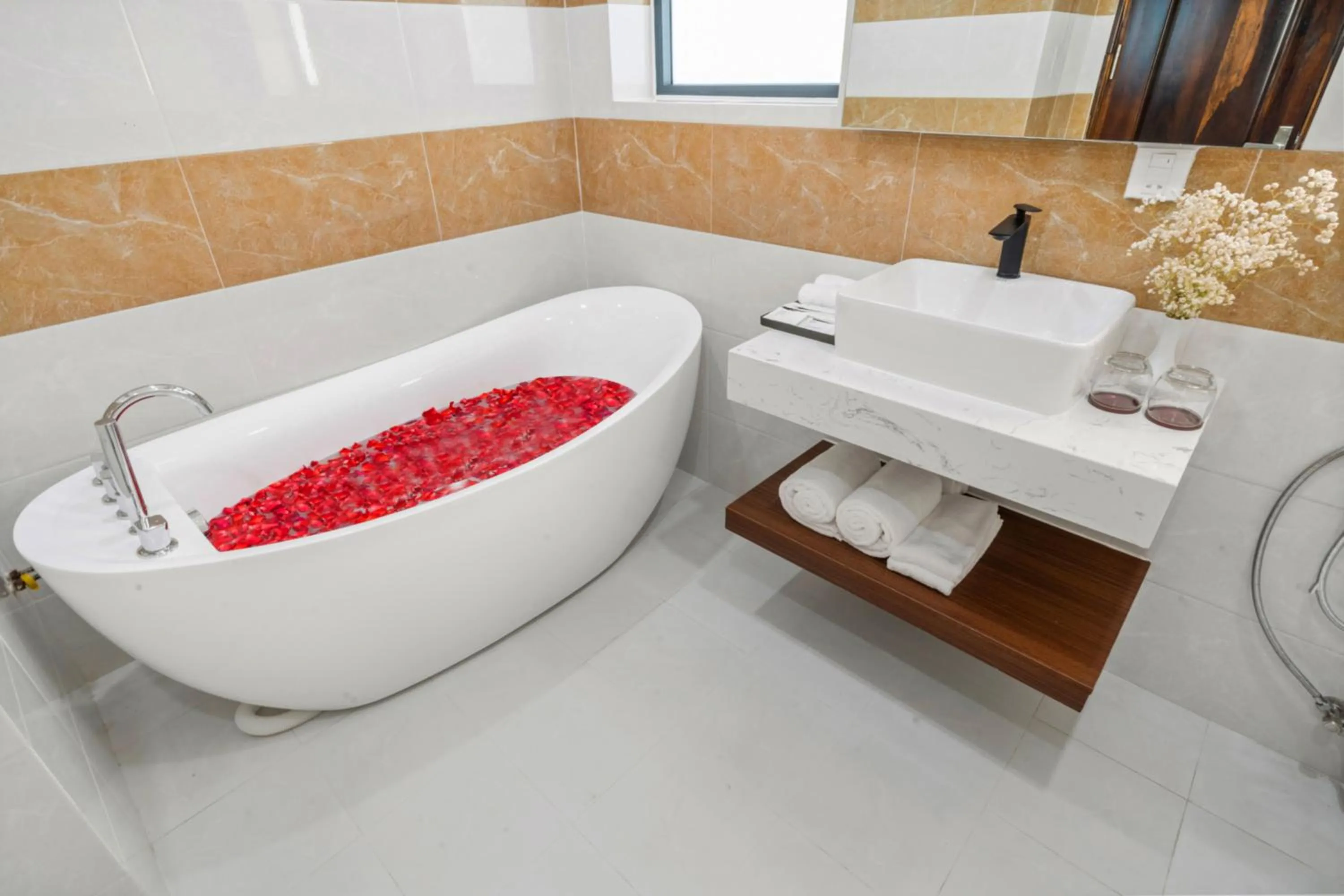 Bathroom in Langco Bay Retreat