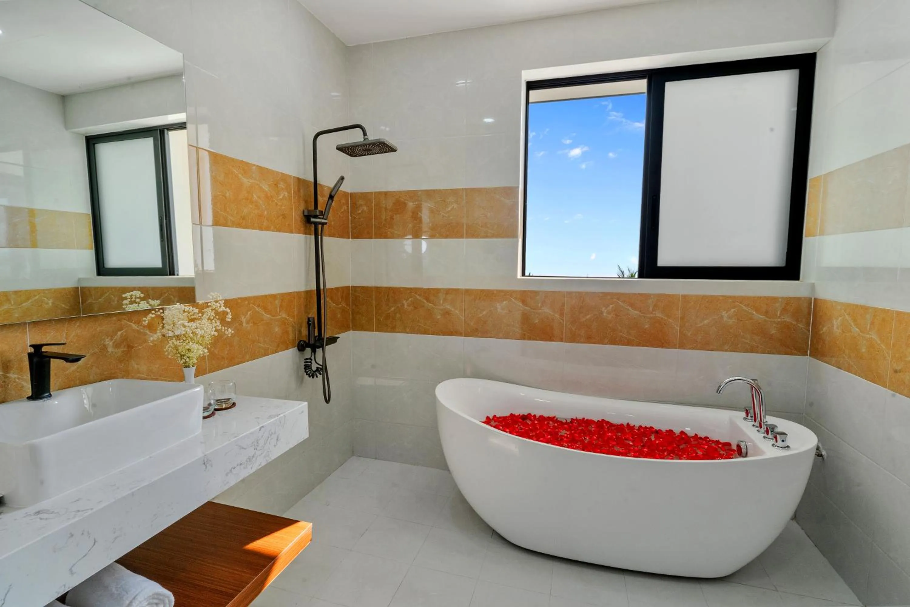 Bathroom in Langco Bay Retreat