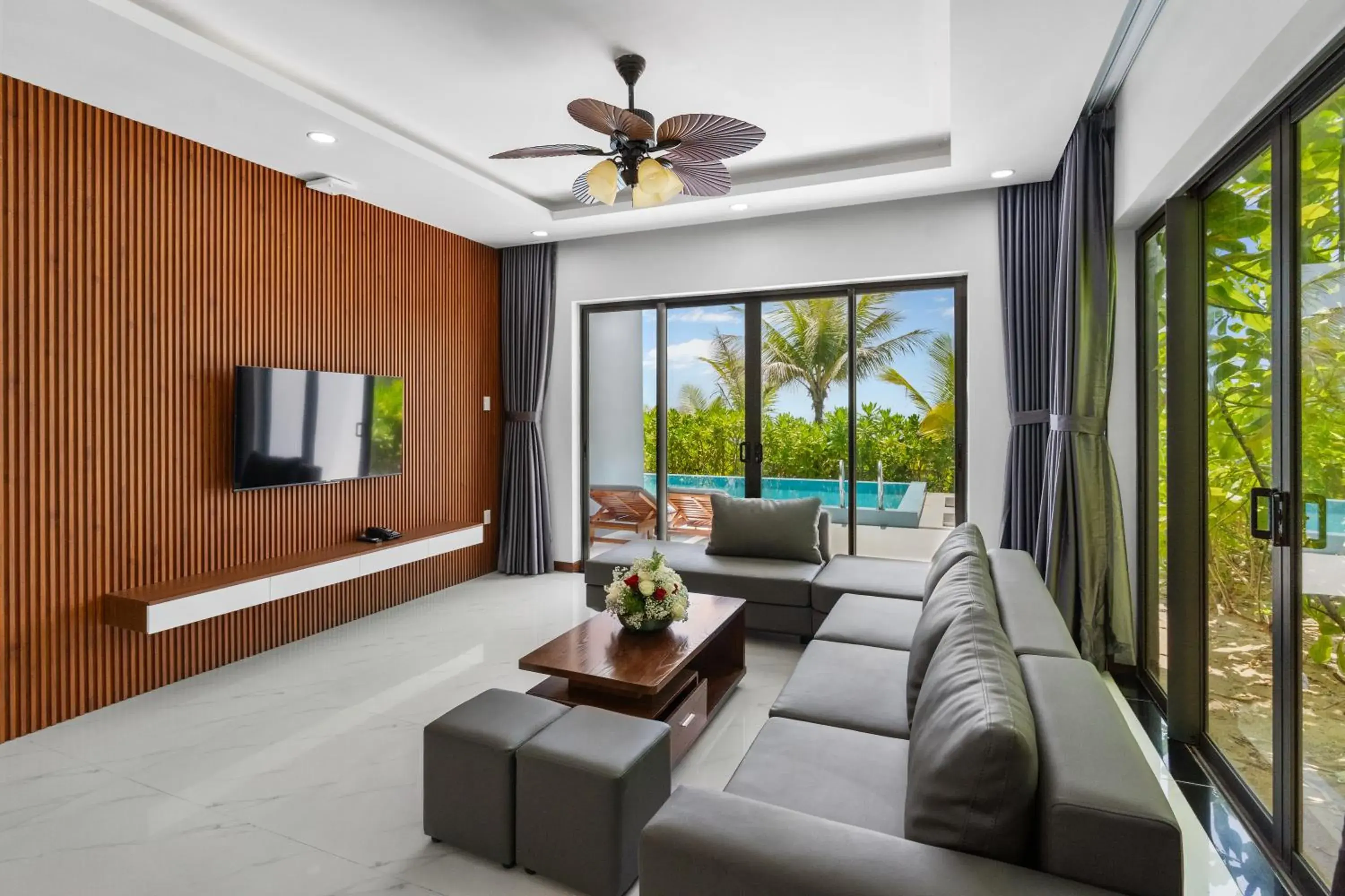 Two Bedroom Ocean Pool Villa (2OPKK) in Langco Bay Retreat Two Bedroom Ocean Pool Villa (2OPKK) in Langco Bay Retreat