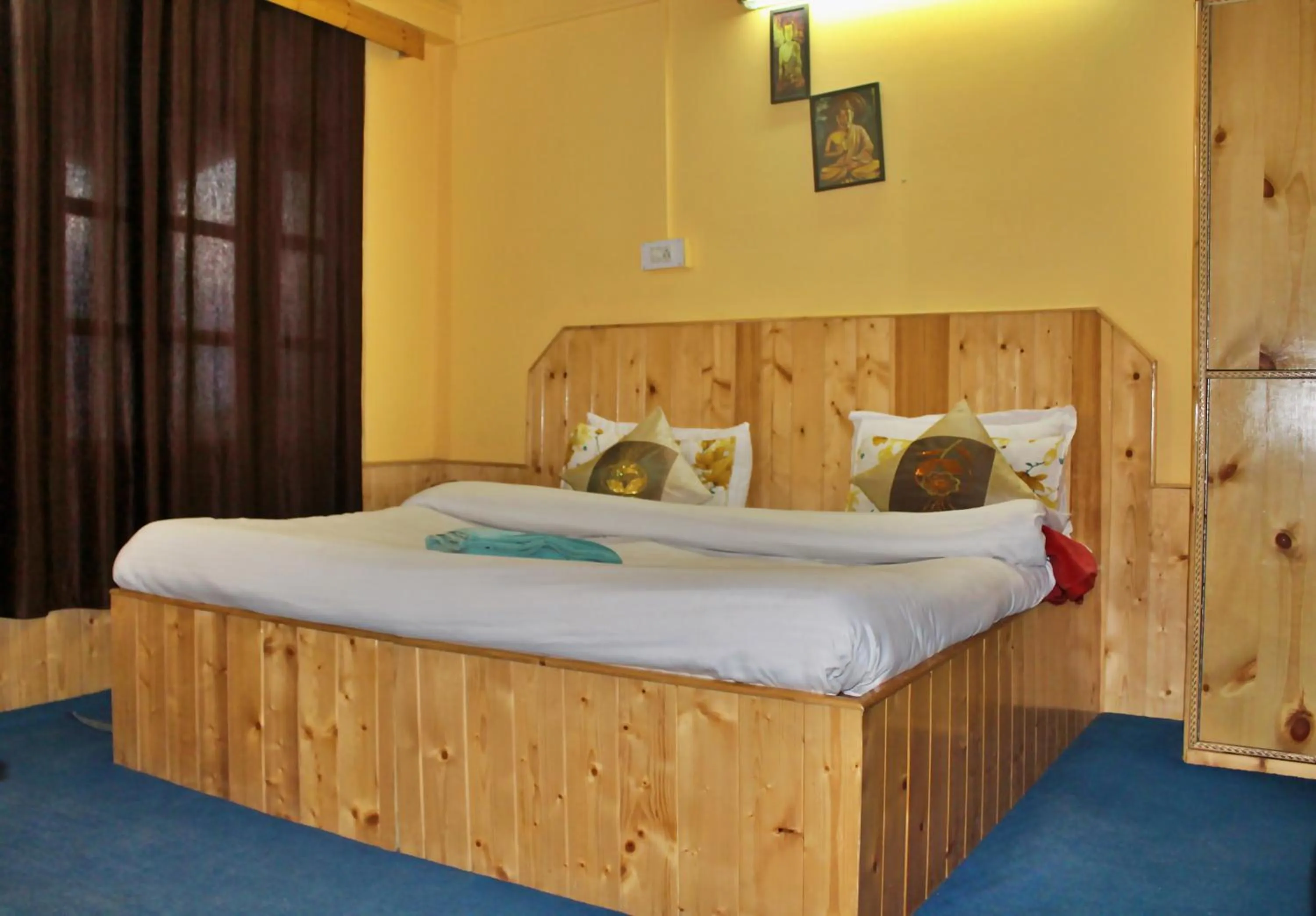 Bedroom, Bed in Apple Field House