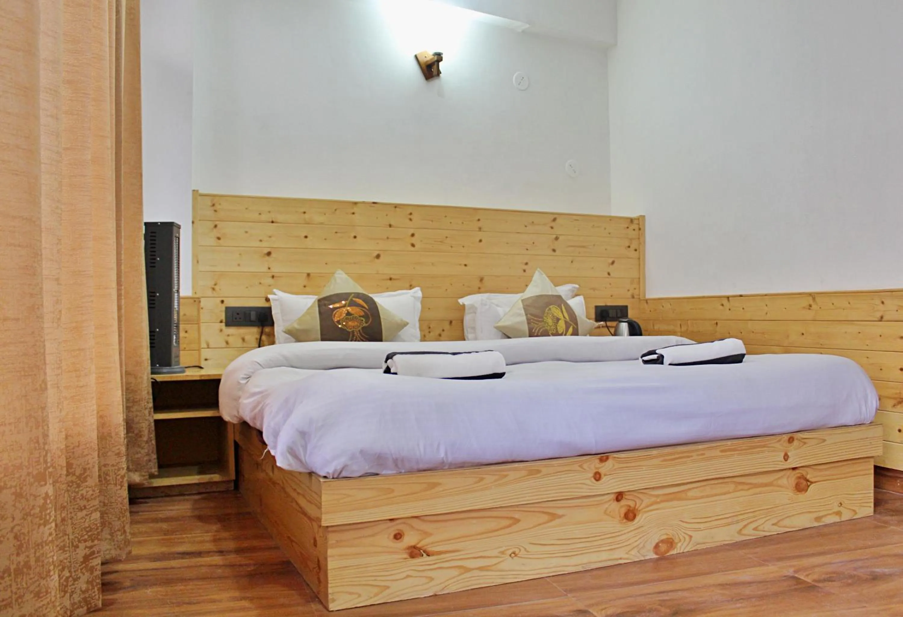 Bedroom, Bed in Apple Field House