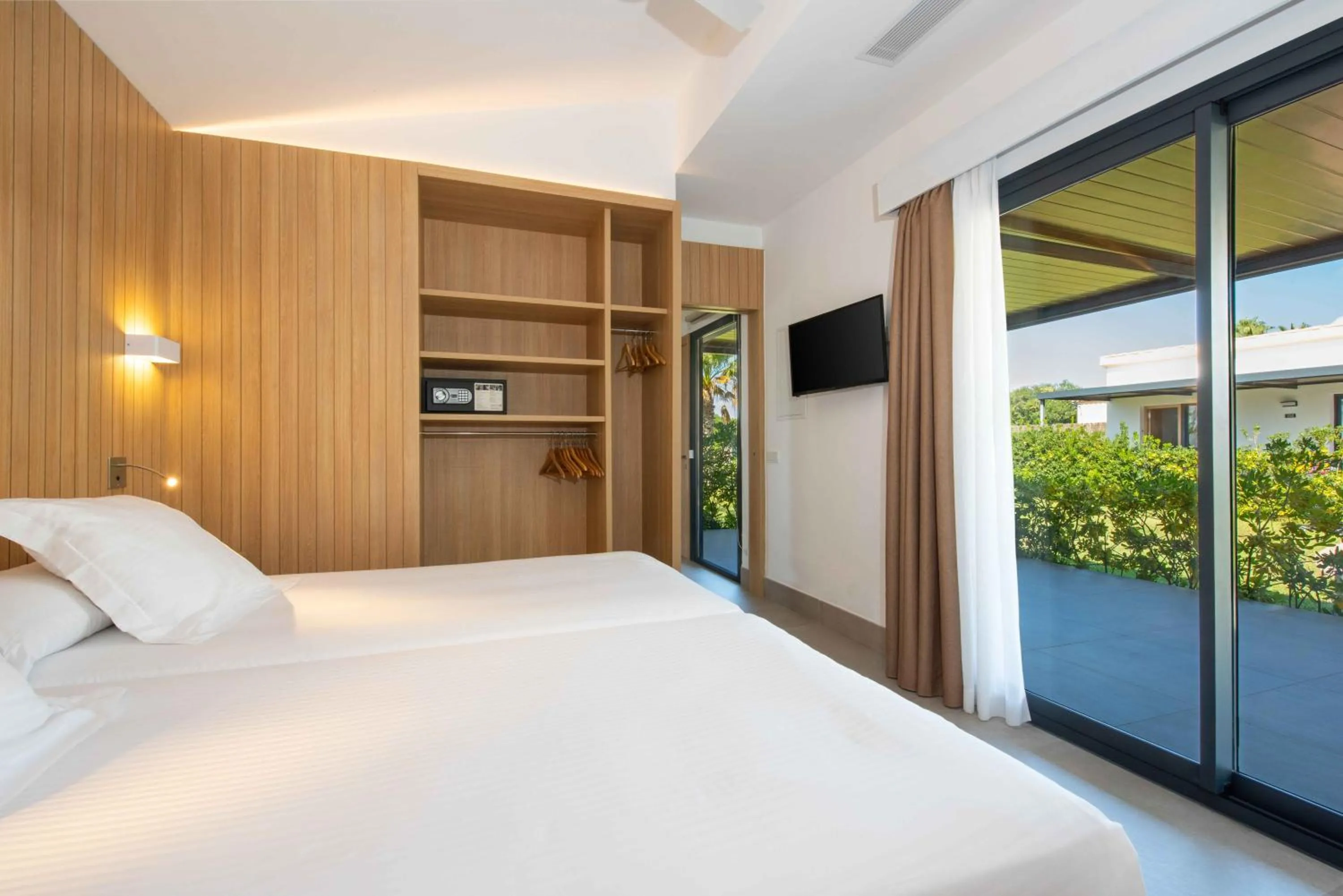 Bedroom, Bed in Valentin Playa de Muro