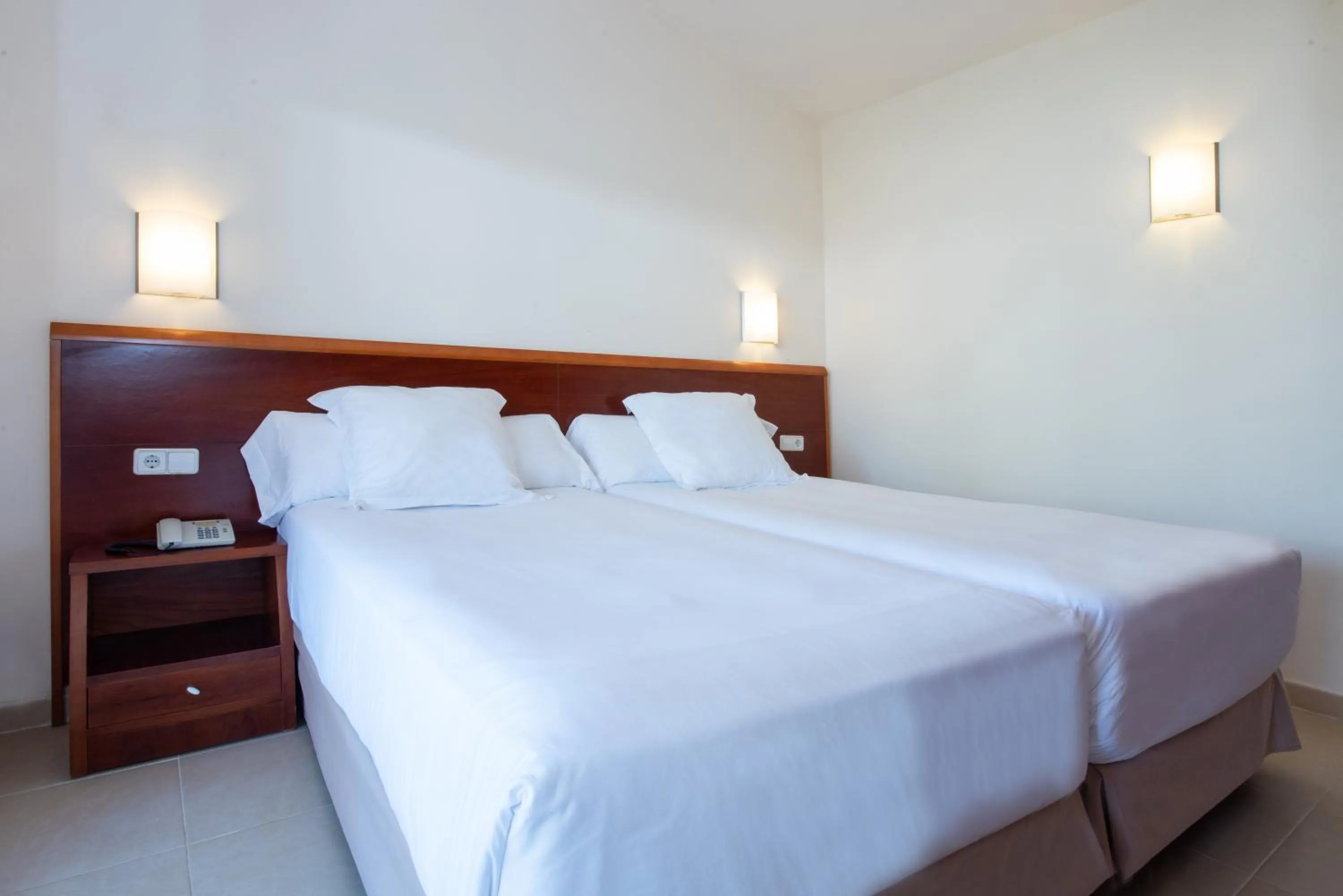 Bedroom, Bed in Valentin Playa de Muro