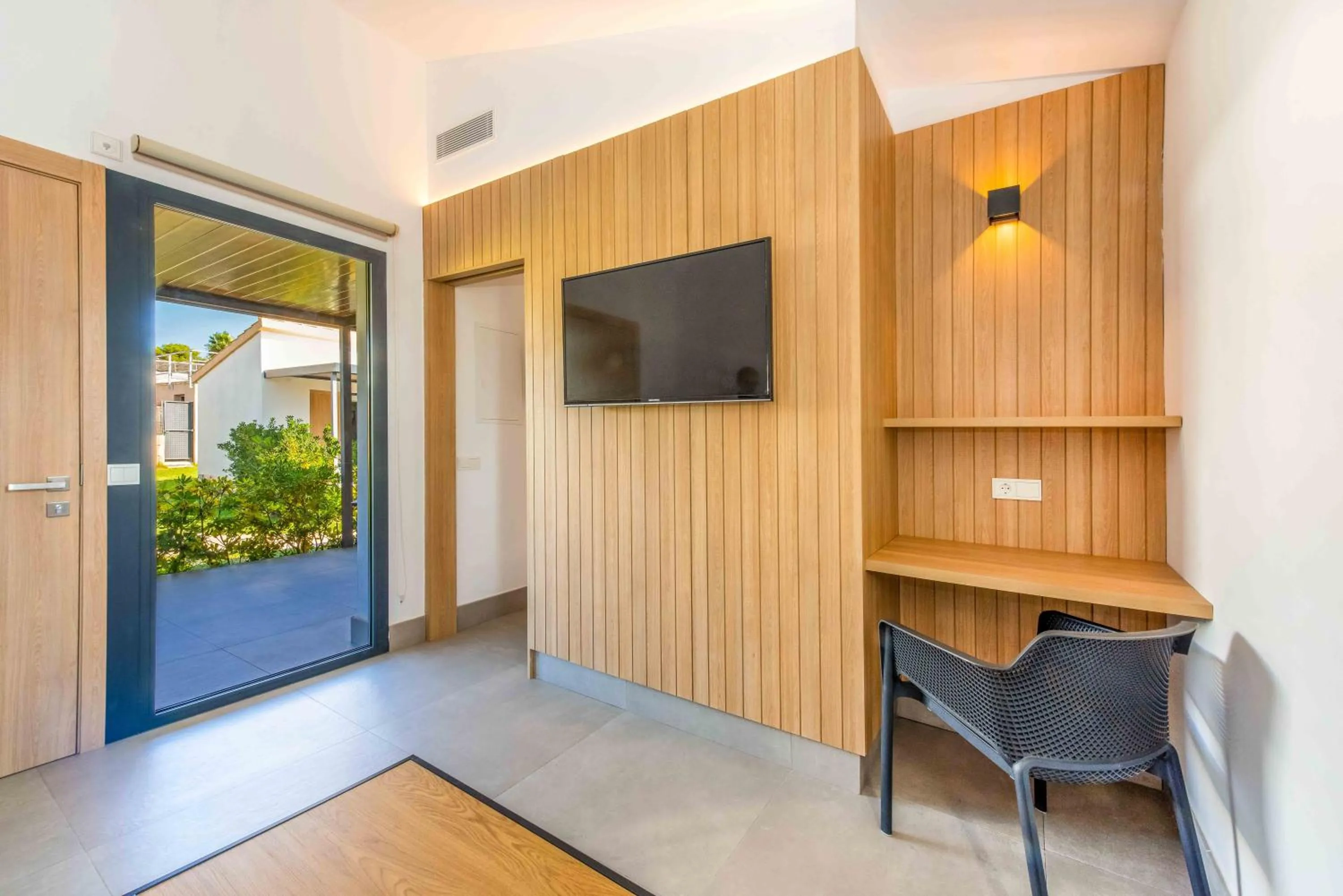 Communal lounge/ TV room in Valentin Playa de Muro