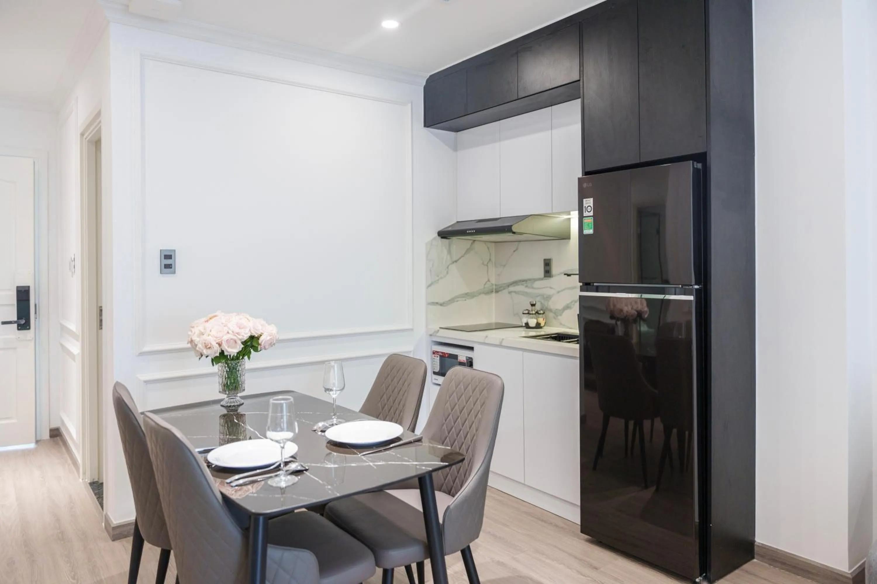 Kitchen or kitchenette in CityHouse- El Pino Realm at Metro Ben Thanh Market