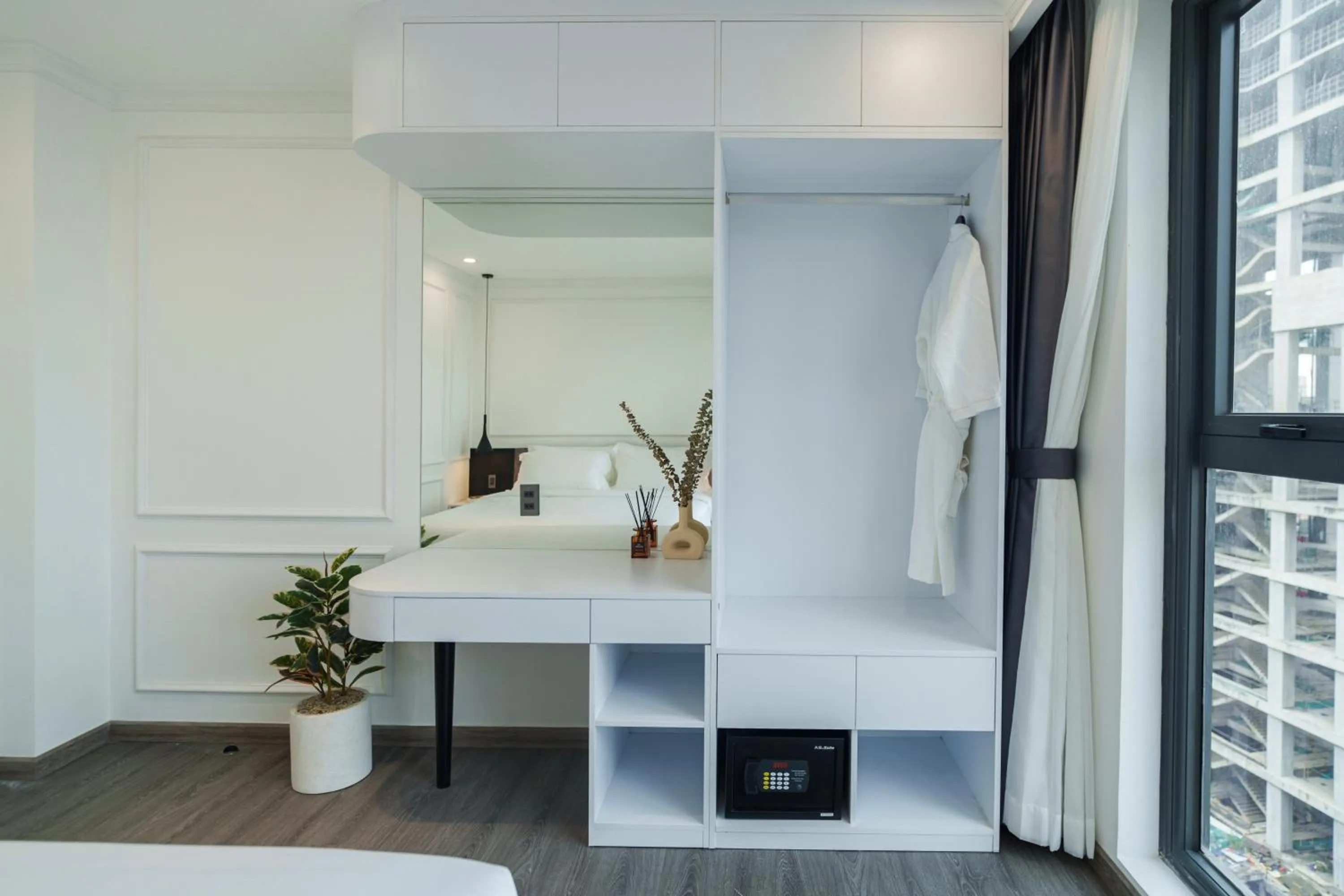 safe in CityHouse- El Pino Realm at Metro Ben Thanh Market