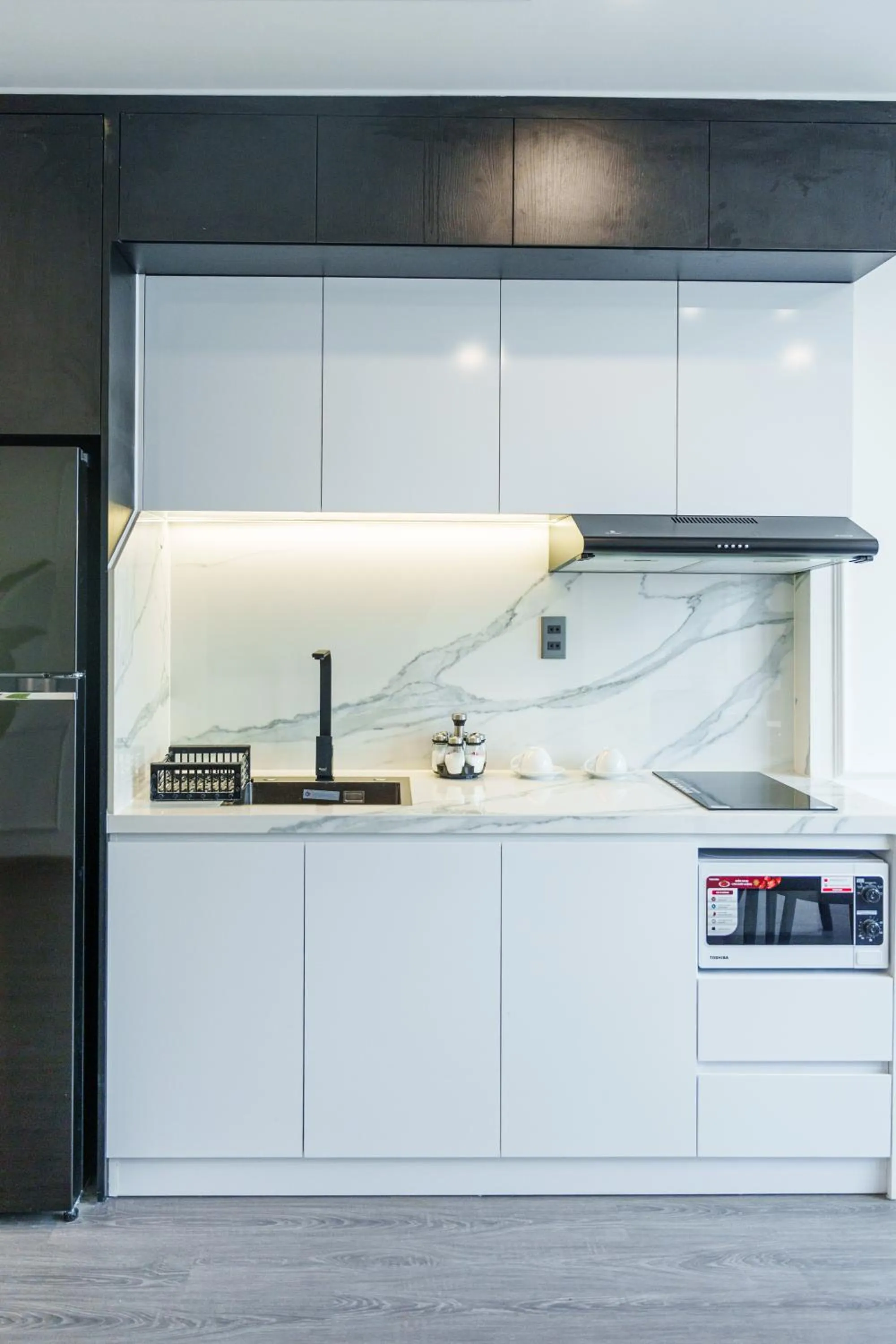 Kitchen or kitchenette in CityHouse- El Pino Realm at Metro Ben Thanh Market