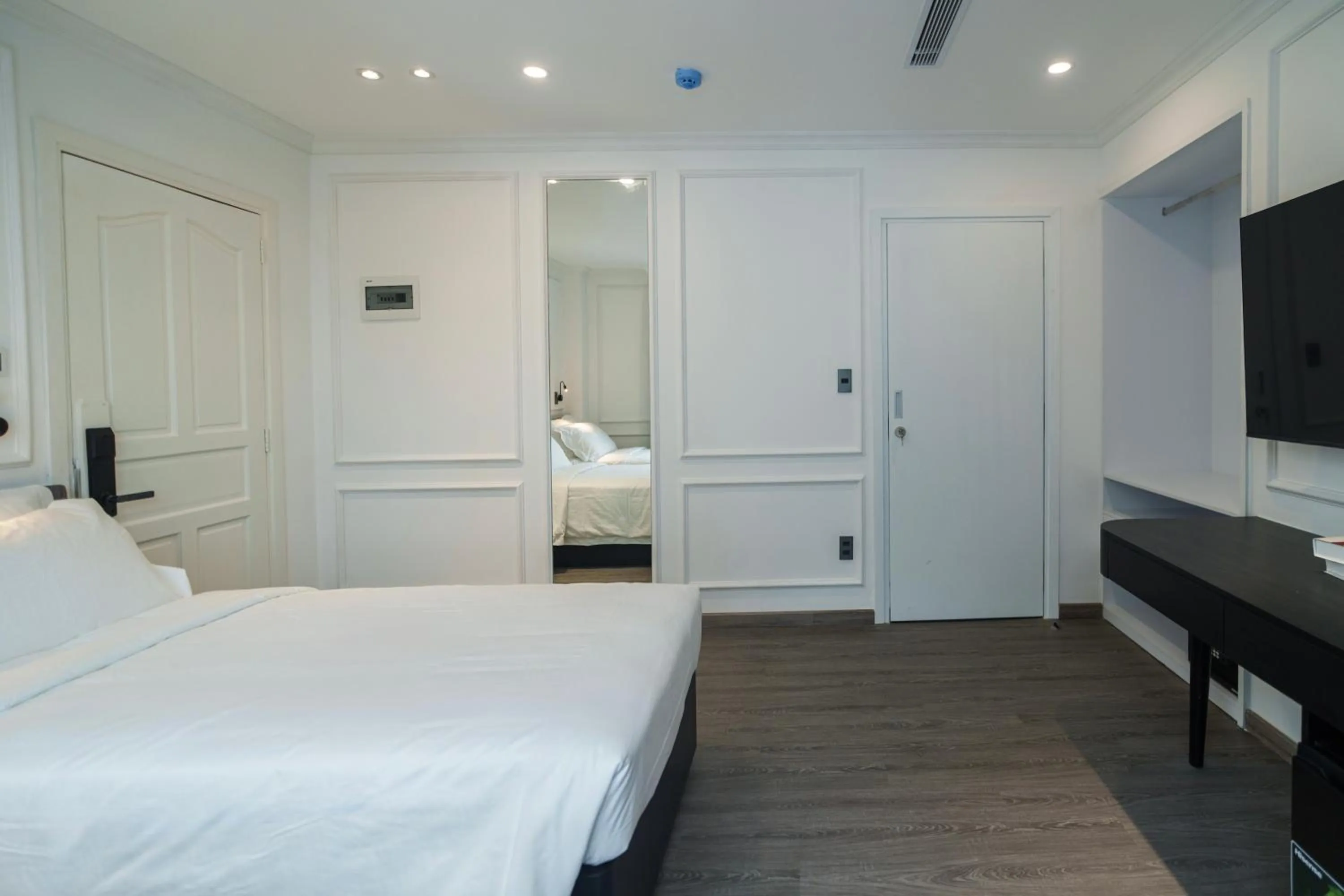 TV and multimedia, Bed in CityHouse- El Pino Realm at Metro Ben Thanh Market