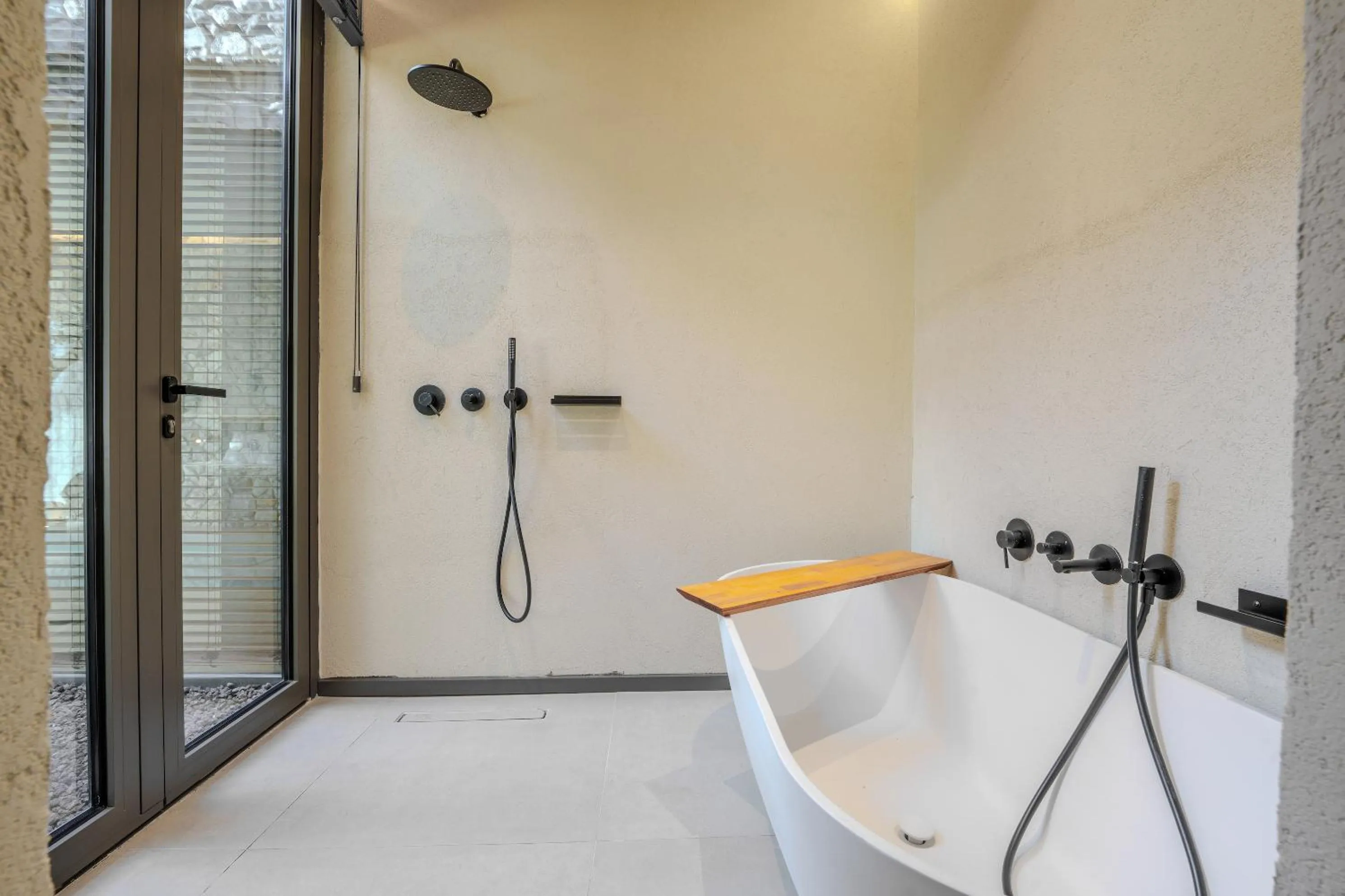 Shower in Silence Villas