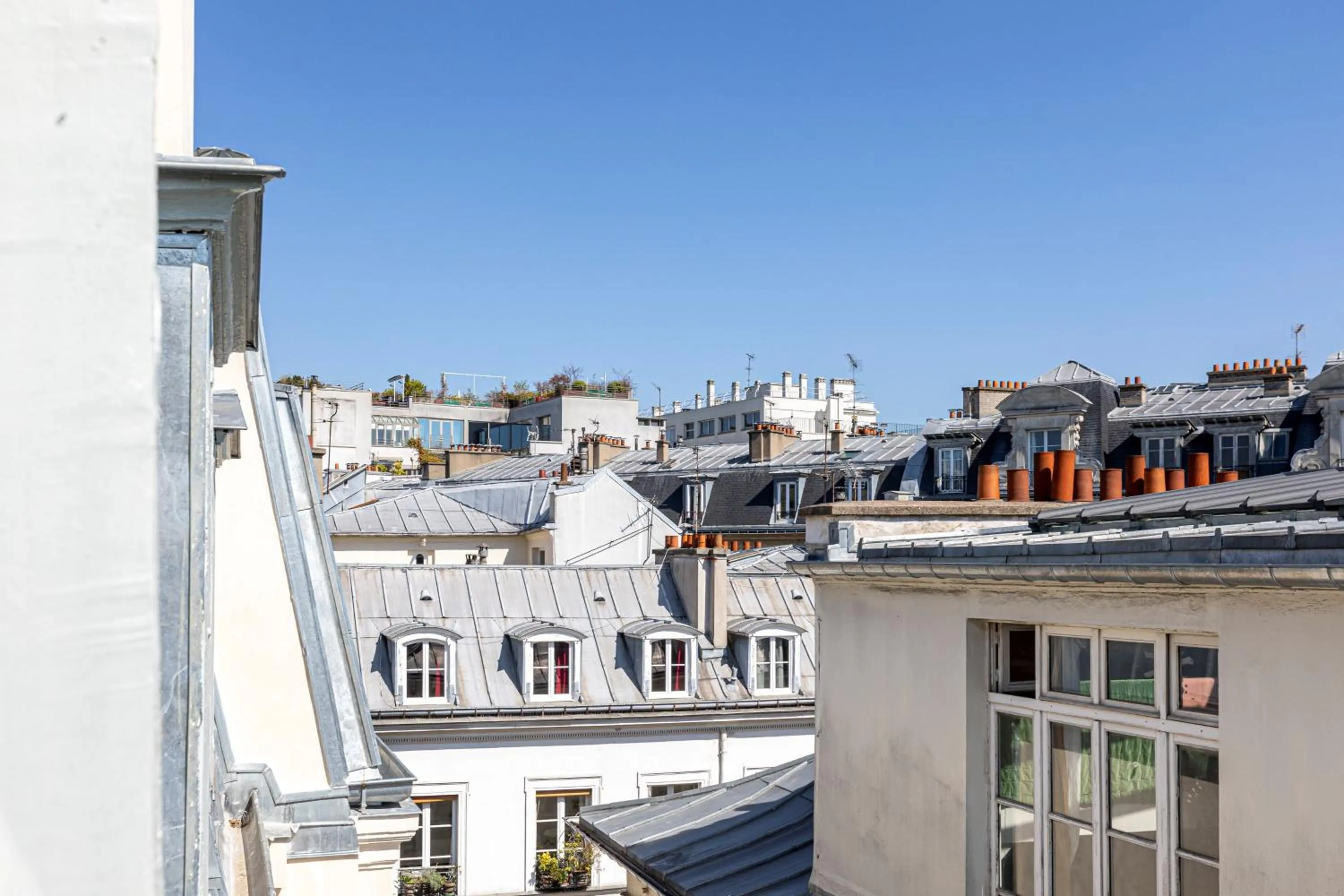 Neighbourhood in Villa SoPi Appart'Hotel by Patrick Hayat