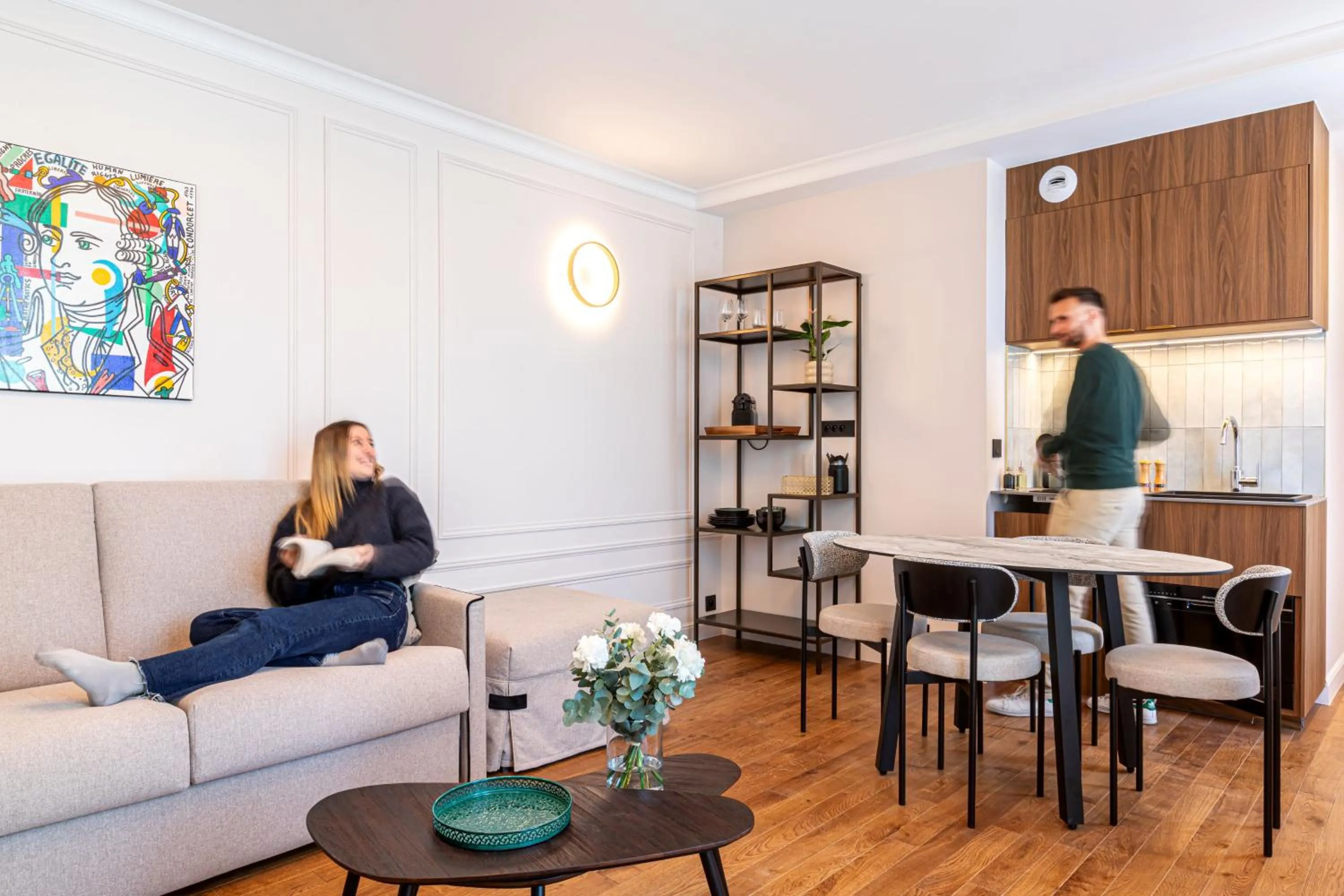 People in Villa SoPi Appart'Hotel by Patrick Hayat