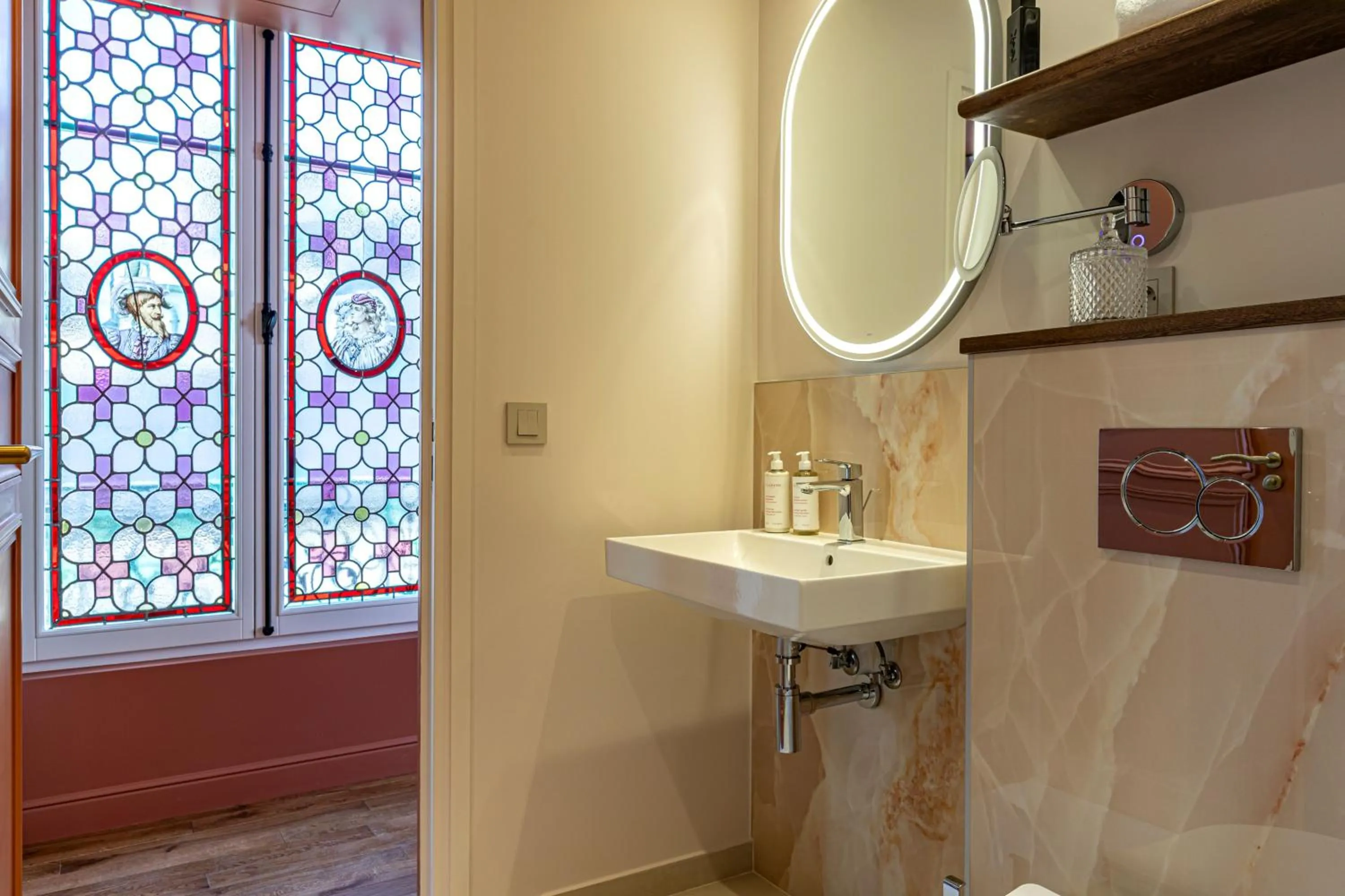 Bathroom in Villa SoPi Appart'Hotel by Patrick Hayat