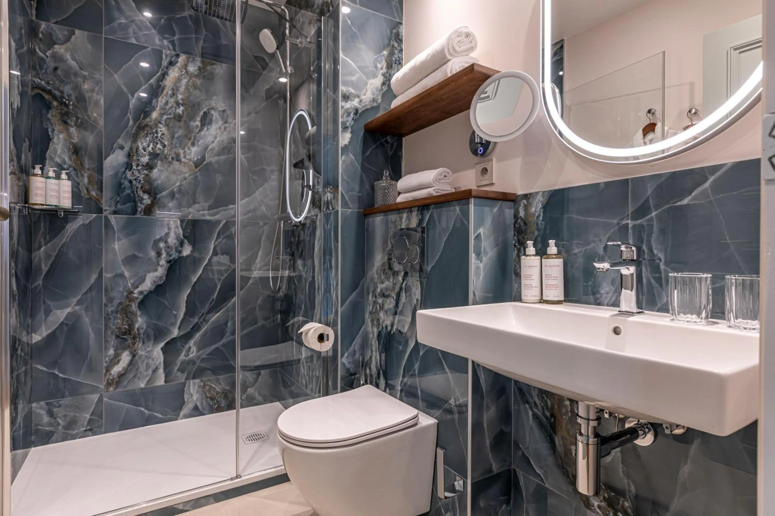 Shower in Villa SoPi Appart'Hotel by Patrick Hayat