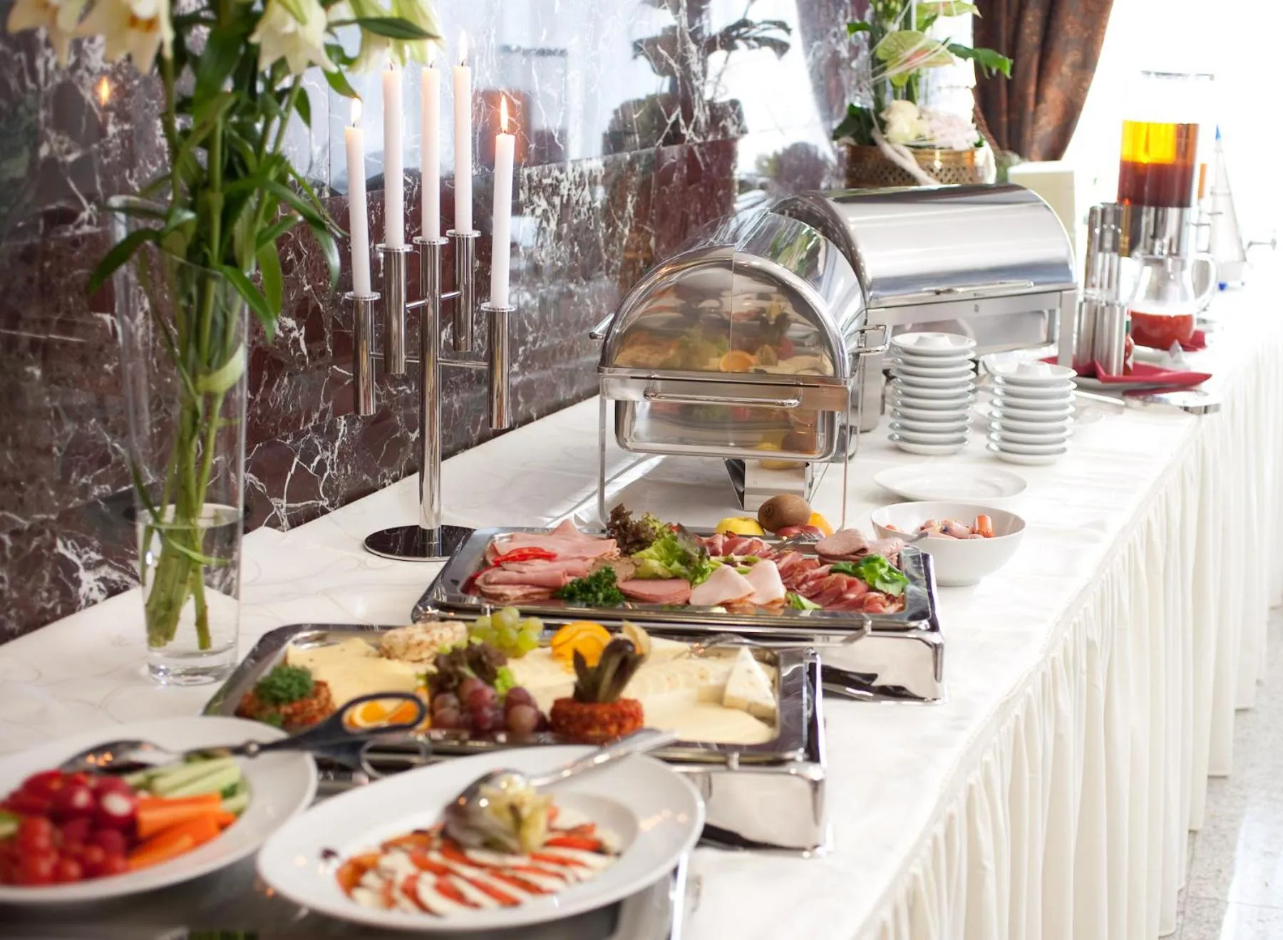 Restaurant/places to eat in Hotel Unique Majestic