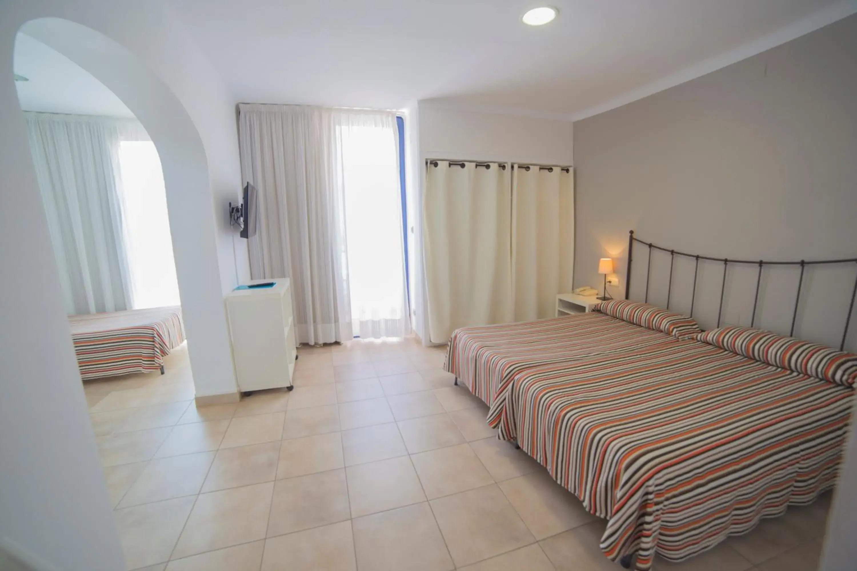 Quadruple Room in Casa Del Mar Hotel & Apartaments Quadruple Room in Casa Del Mar Hotel & Apartaments