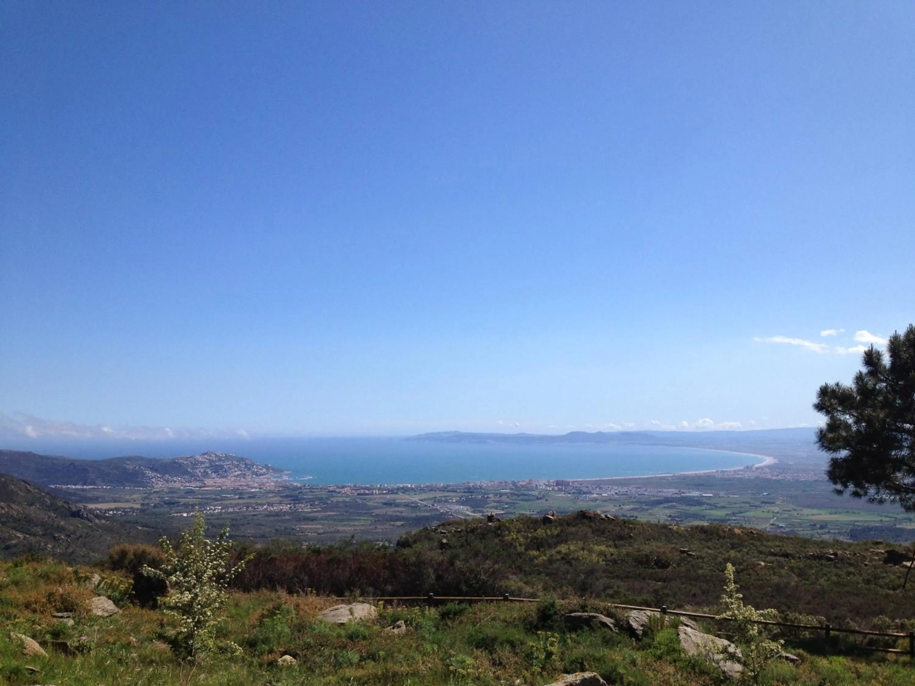 Natural landscape in Casa Del Mar Hotel & Apartaments