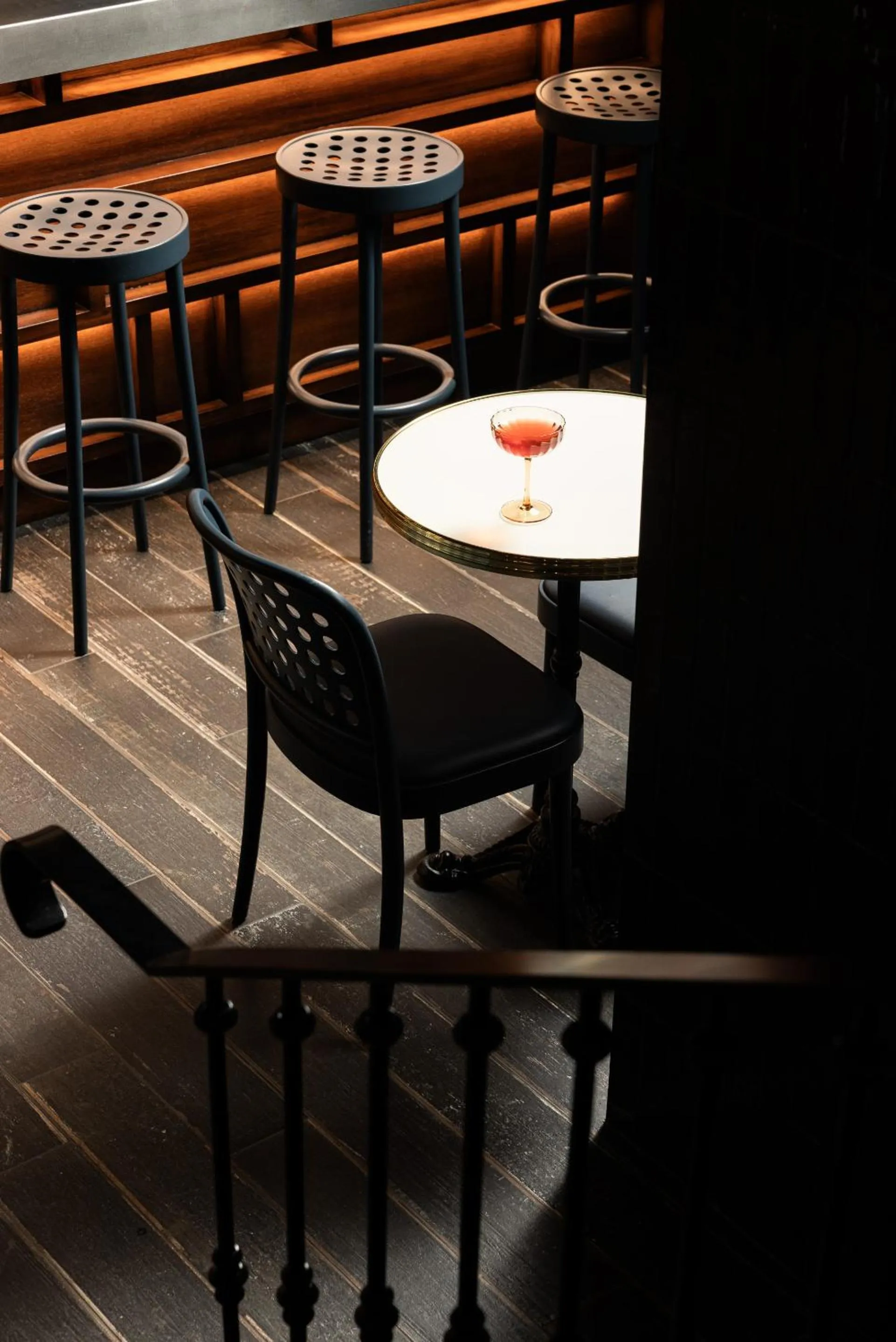 Dining area in 1.75 Paris Le Charme