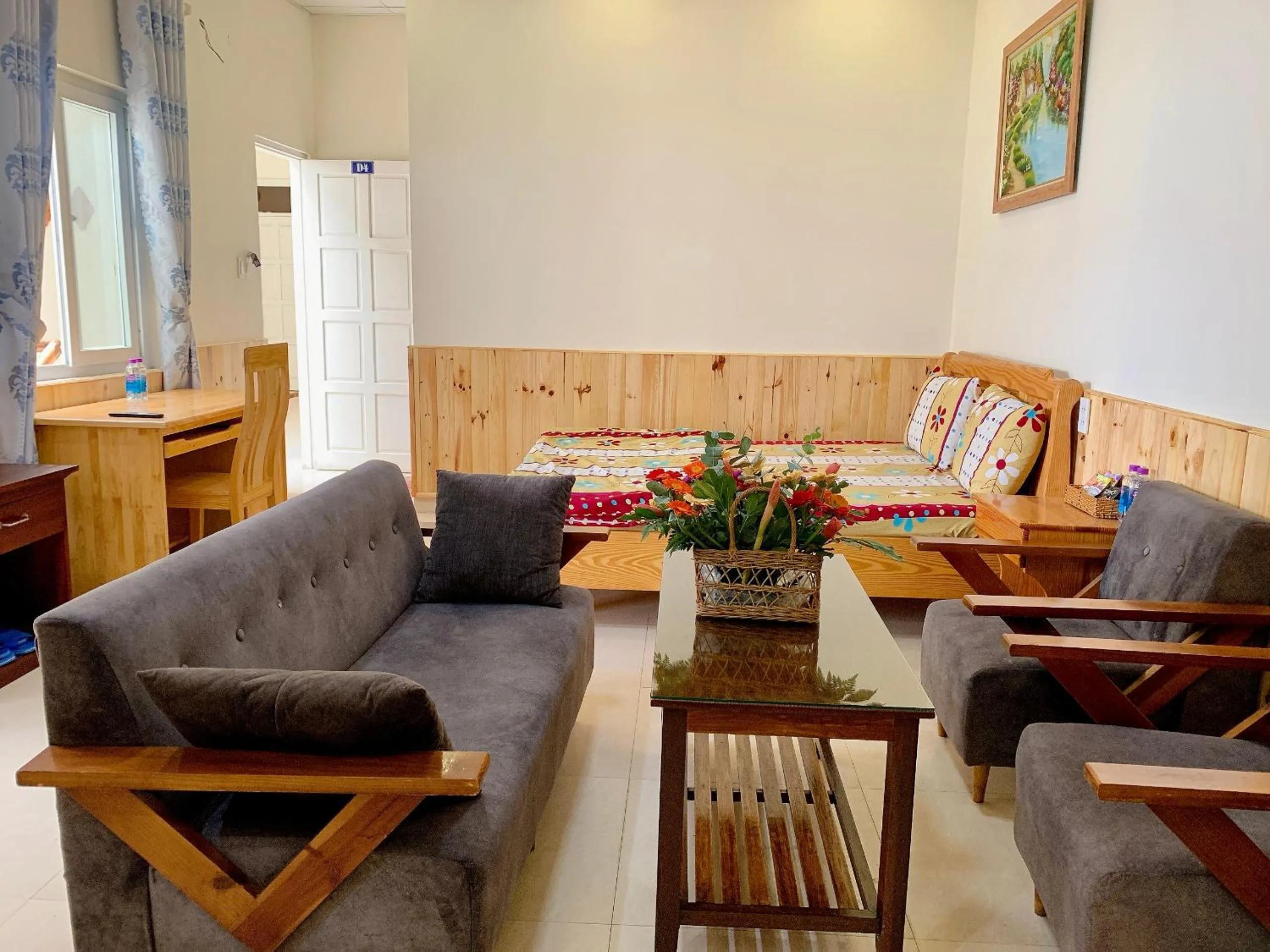 Seating area in Hoang Nguyen Hotel