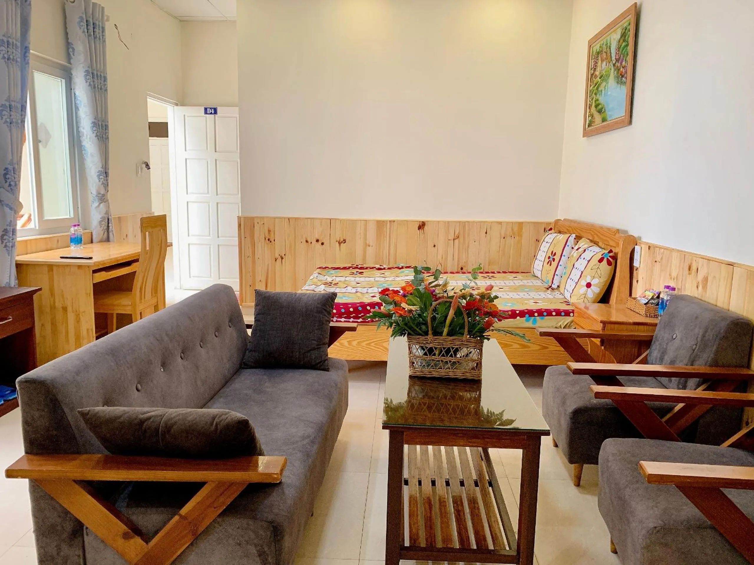 Photo of the whole room in Hoang Nguyen Hotel