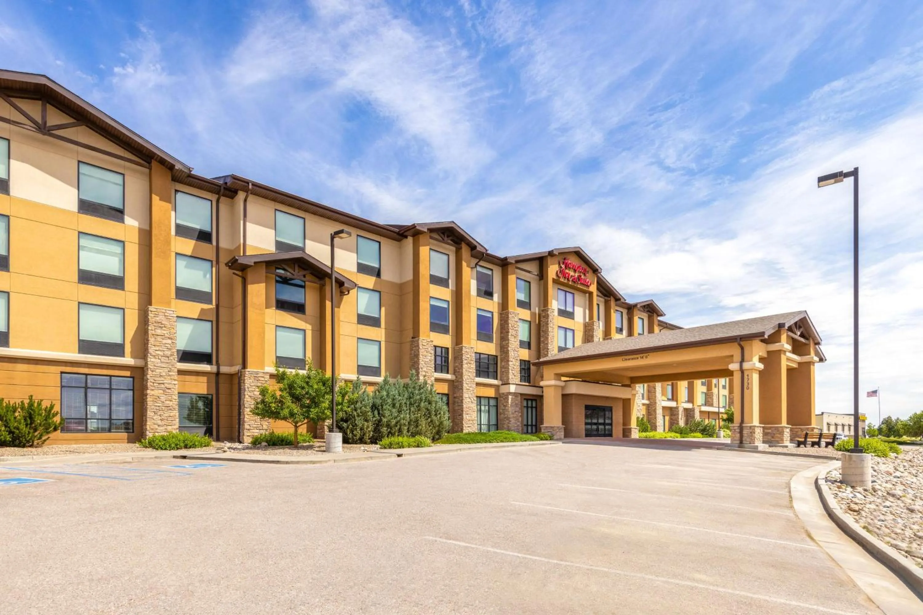 Property building in Hampton Inn & Suites Douglas