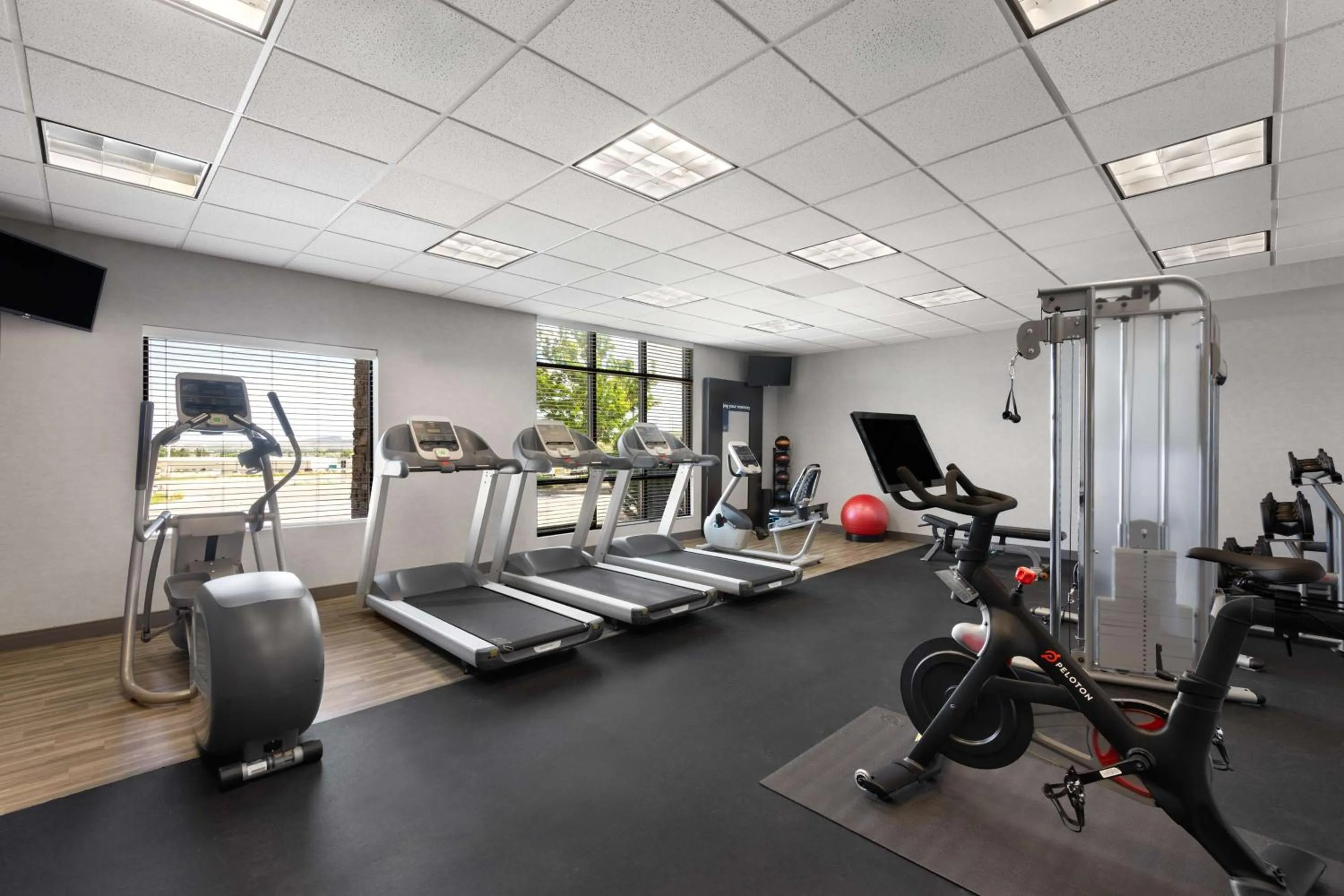 Fitness centre/facilities in Hampton Inn & Suites Douglas