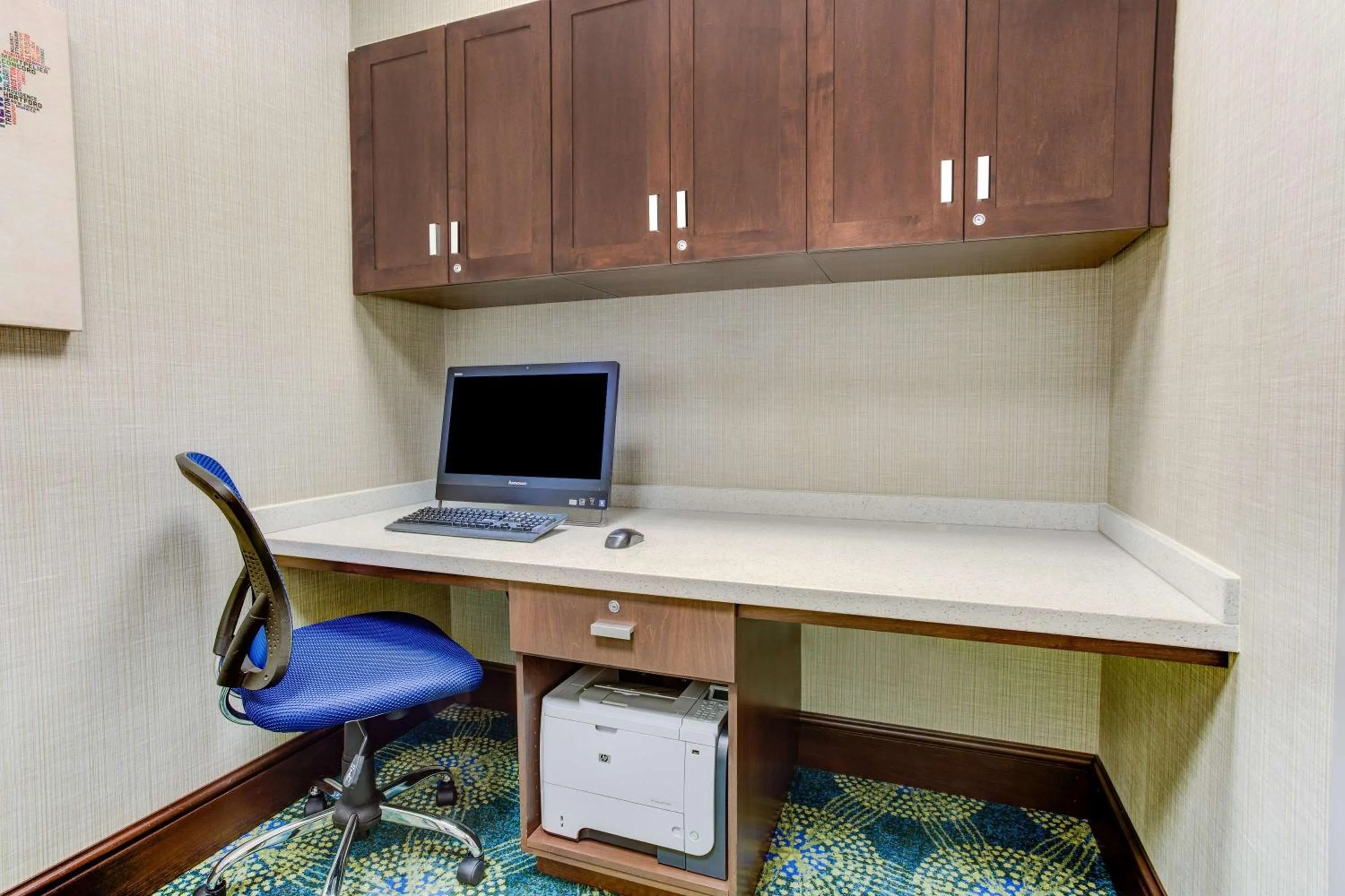 Business facilities in Hampton Inn & Suites Manchester, TN