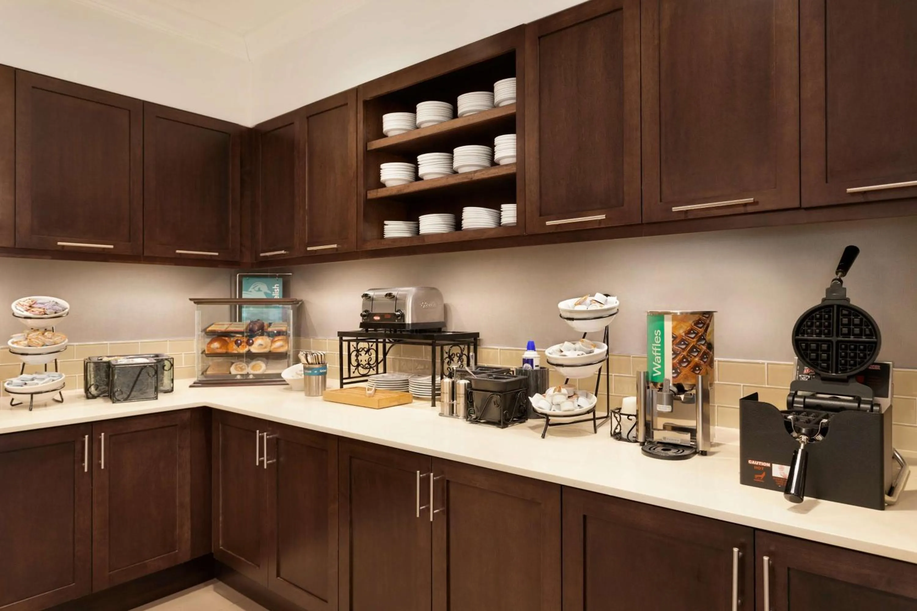 Restaurant/places to eat in Homewood Suites by Hilton Frederick