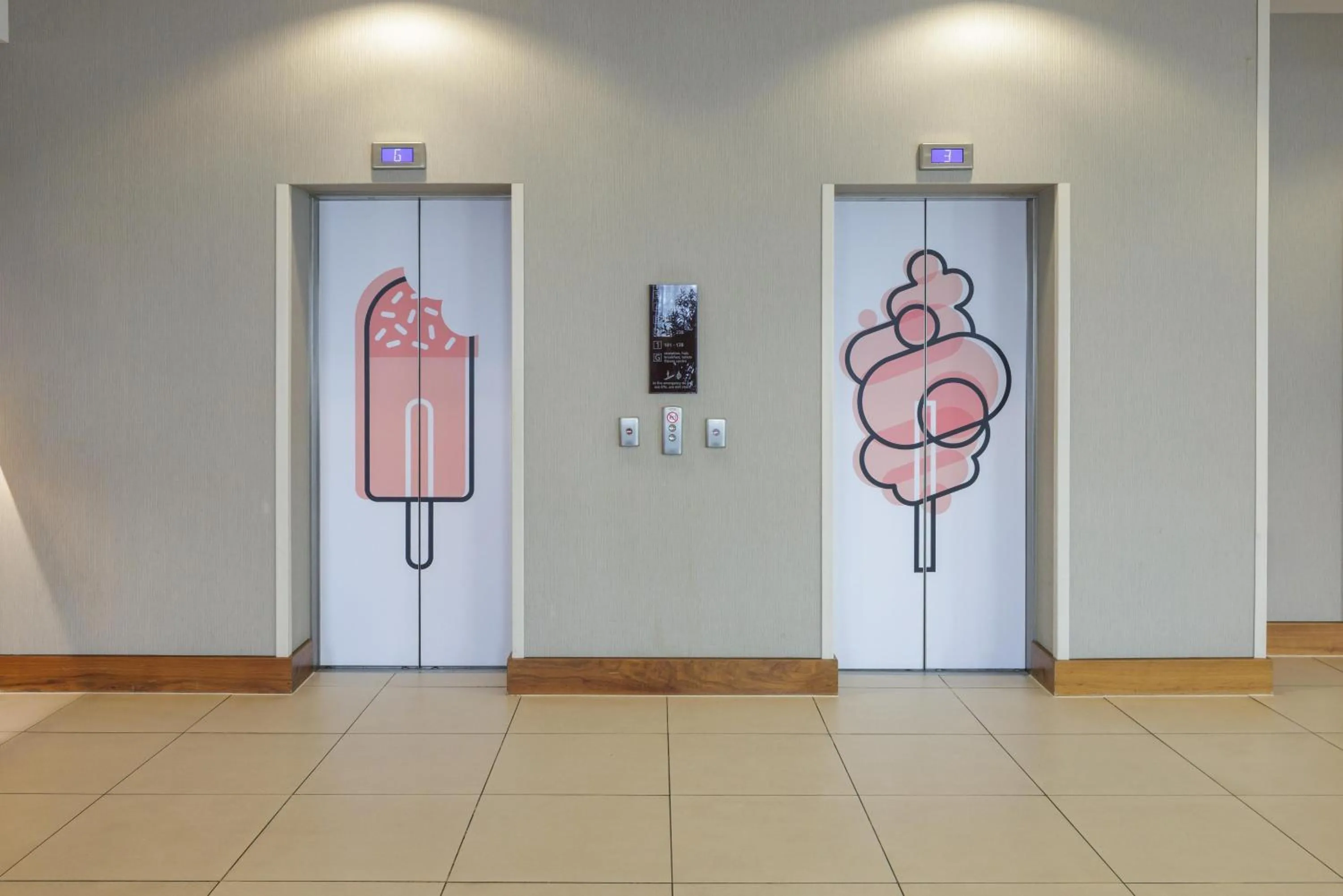 Lobby or reception in Hampton by Hilton Bournemouth