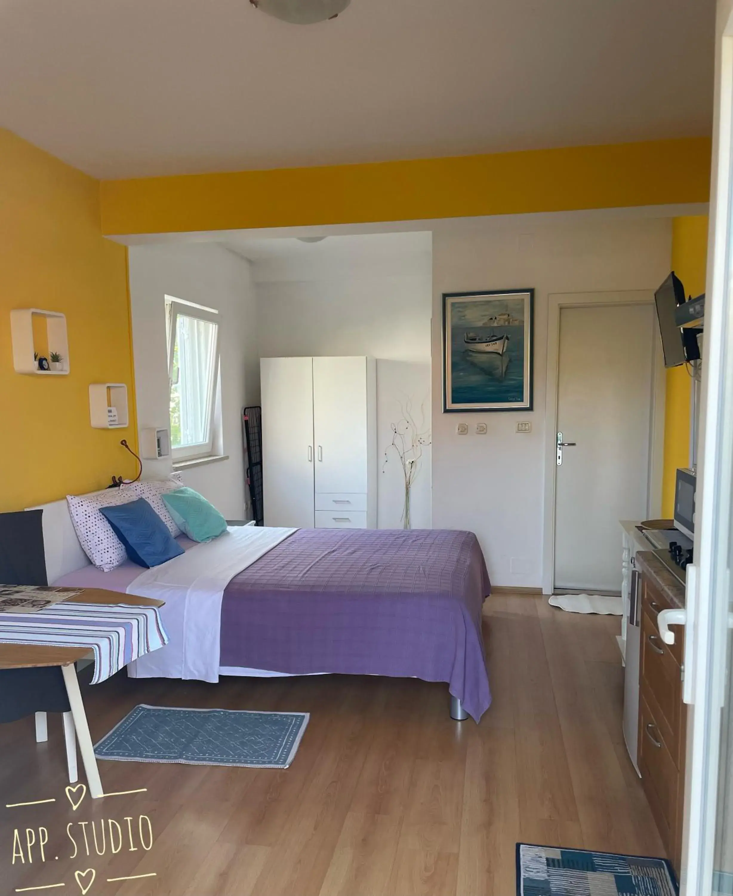 Studio with Terrace in Apartments Mery Studio with Terrace in Apartments Mery