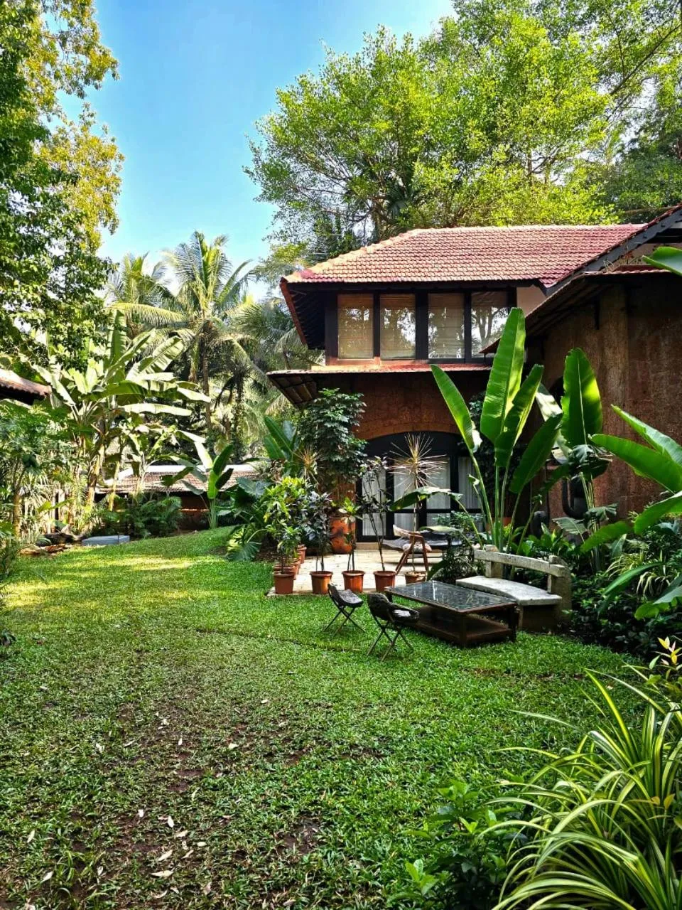 Restaurant/places to eat in Brij Paraiso Saligao, Goa - An Indo-Portuguese Villa